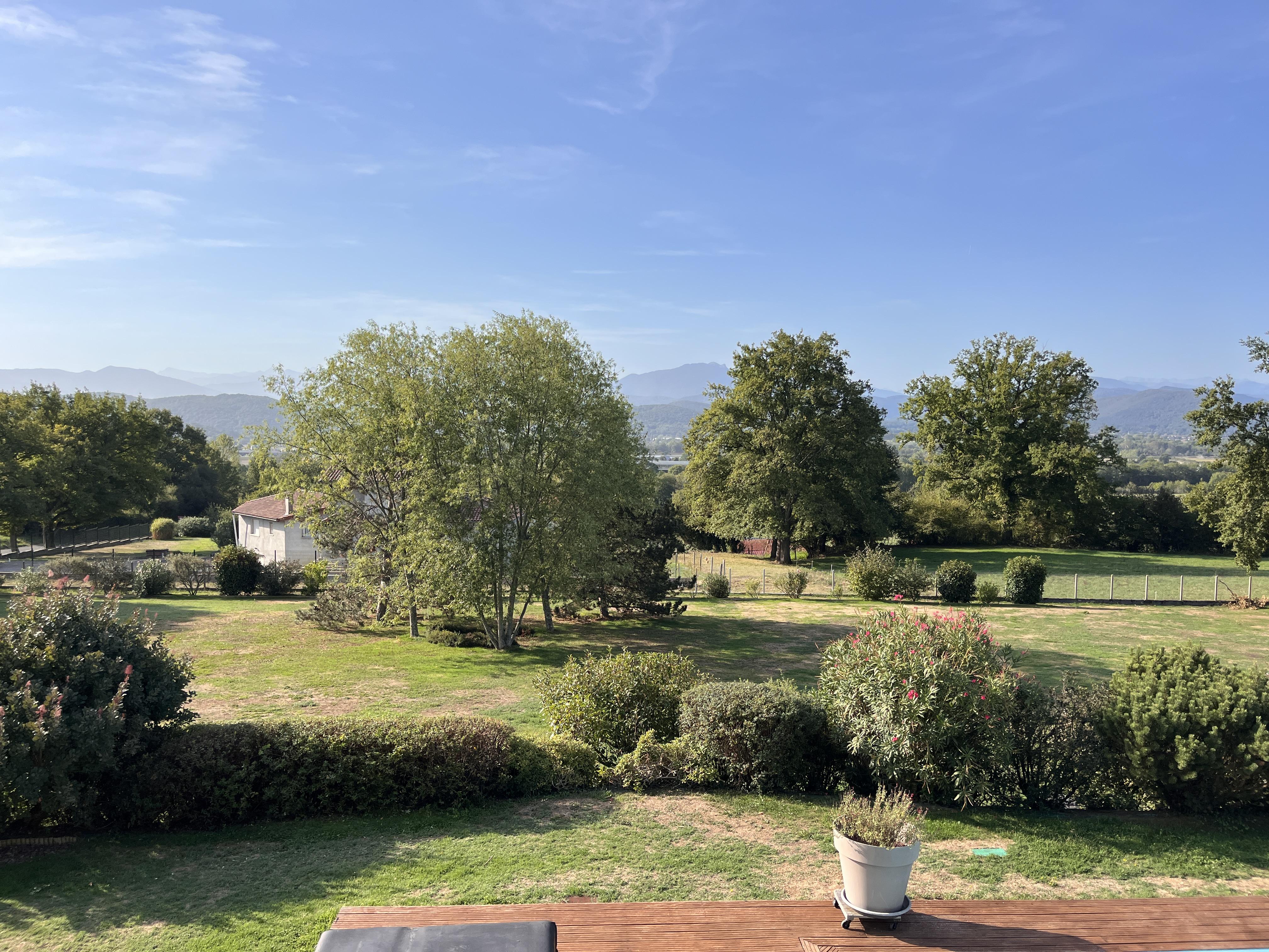 Maison 5 pièces 215 m² · à Villeneuve-de-Rivière · 215 m² · 750 000 €