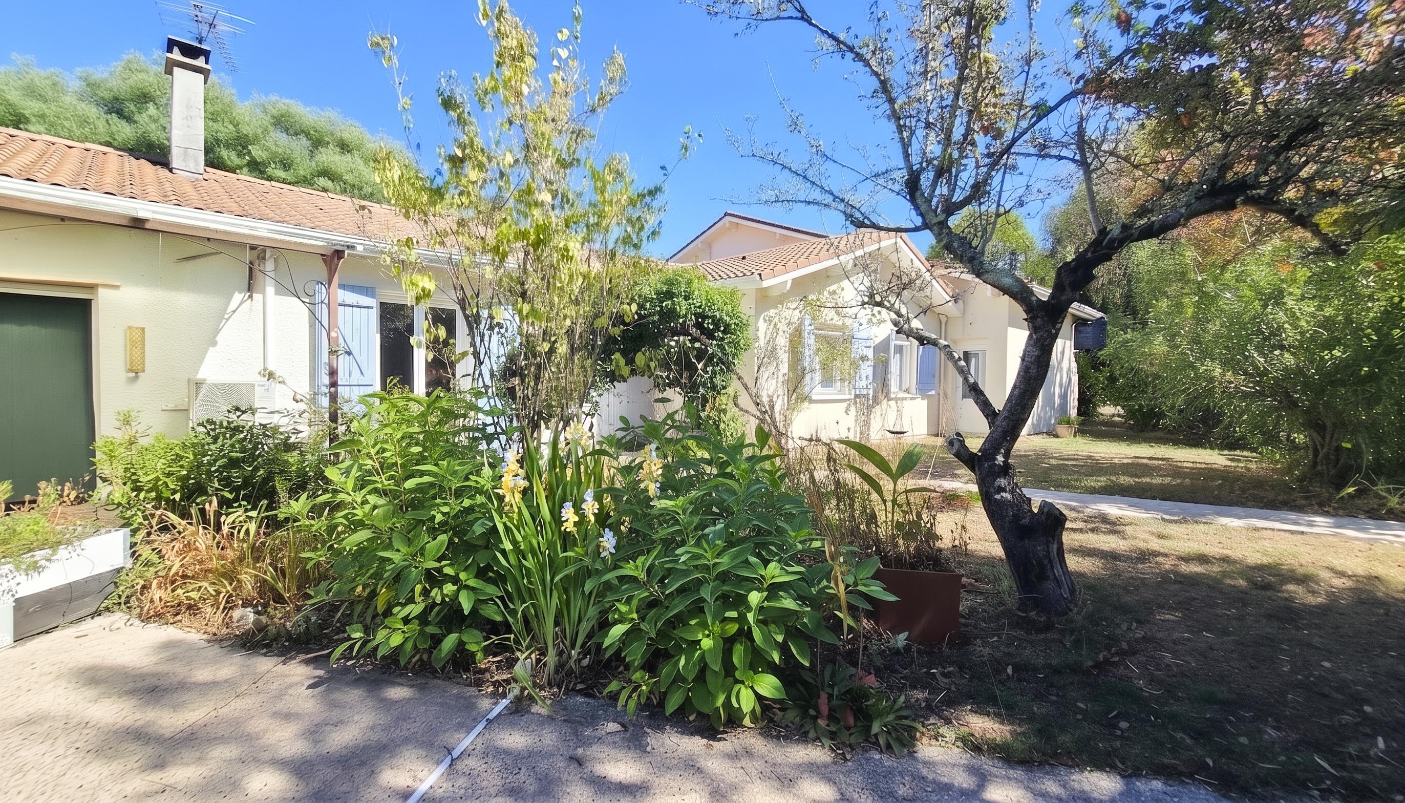 Maison 7 pièces 179 m² · à Pessac · 178,8 m² · 432 000 €