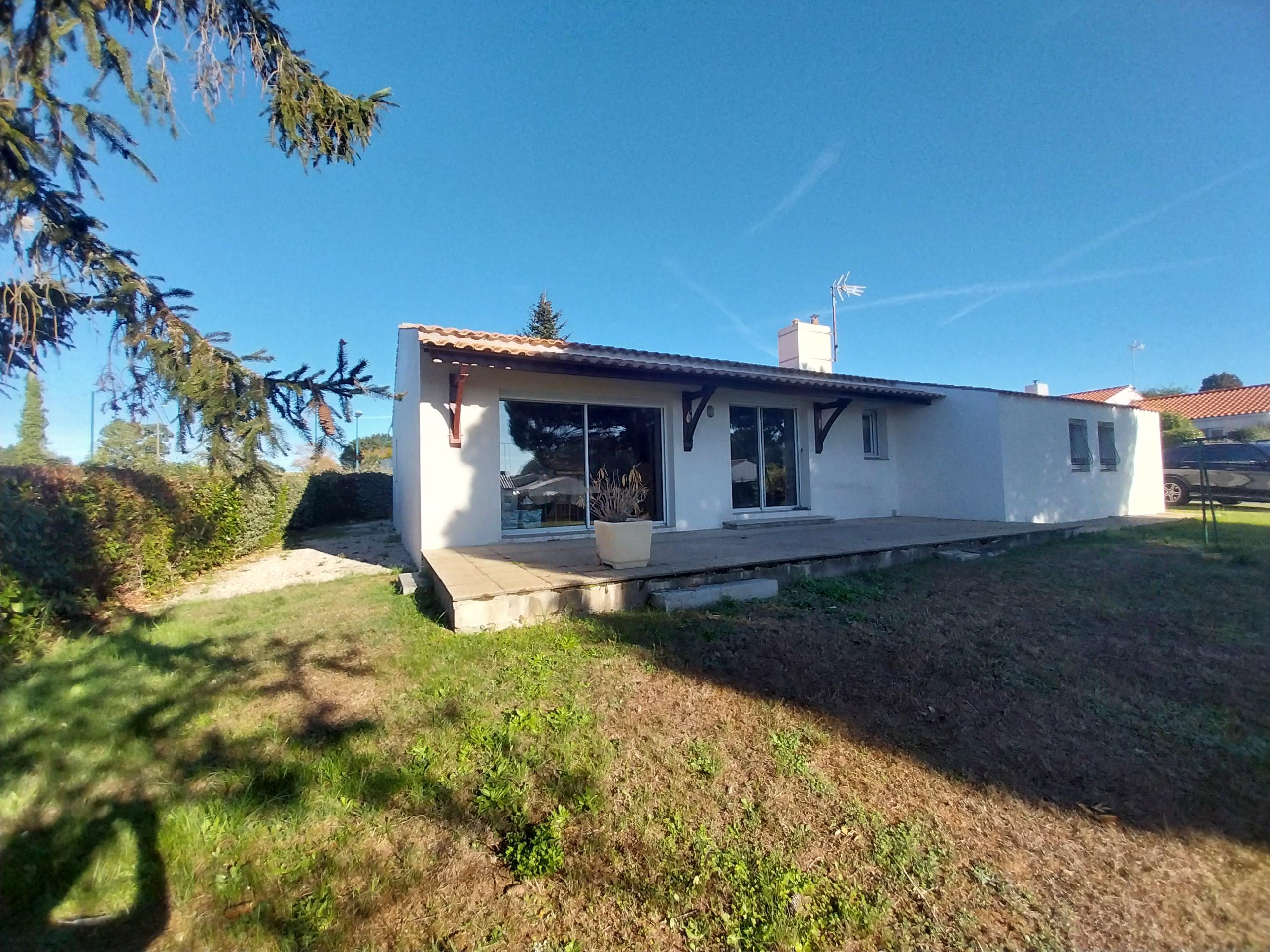 Maison 5 pièces 140 m² · à La Garnache · 139,5 m² · 296 400 €
