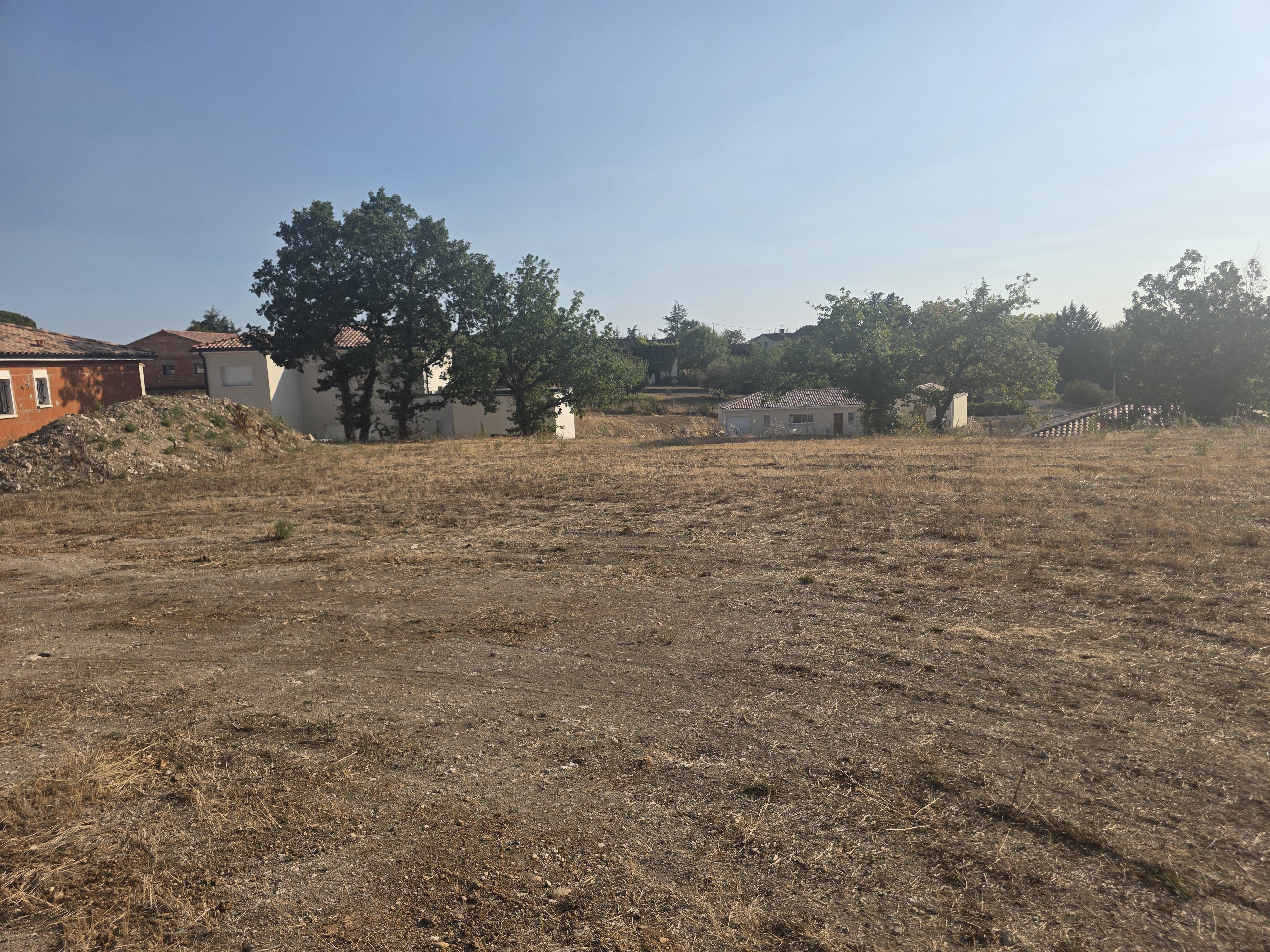 Terrain constructible à Puygouzon (81990) - Puygouzon · 89 900 €