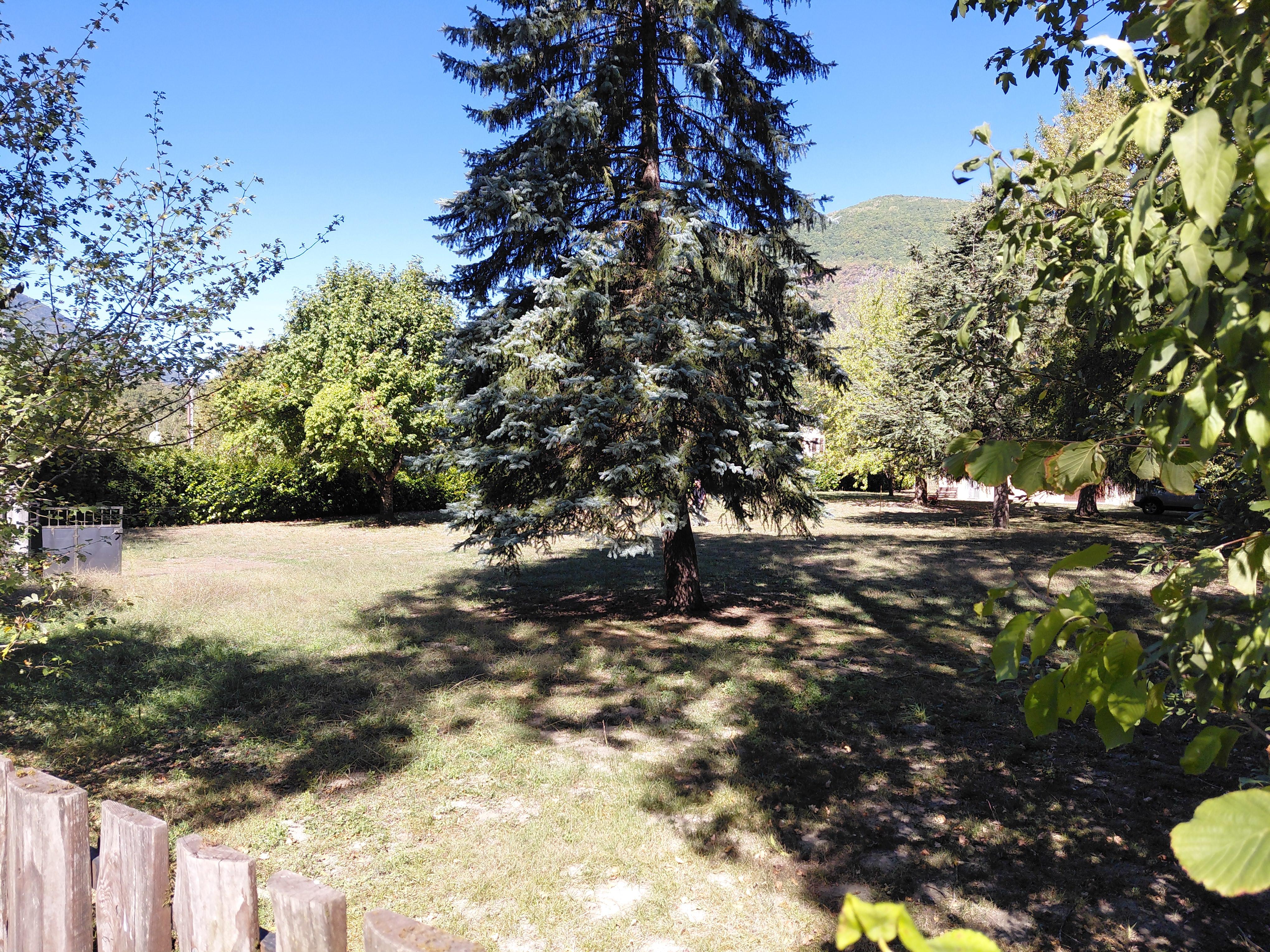 Terrain 77 m² · à Saint-Béat-lez · 76,9 m² · 46 000 €