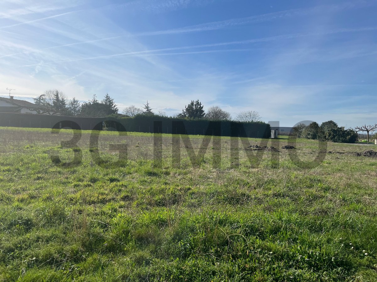 Terrain constructible à Saint-Pardon-de-Conques (33210) - Saint-Pardon-de-Conques · 59 000 €