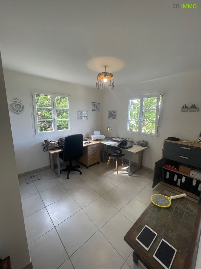 Appartement 4 pièces 80 m² · à Les Trois-Îlets · 80 m² · 410 000 €