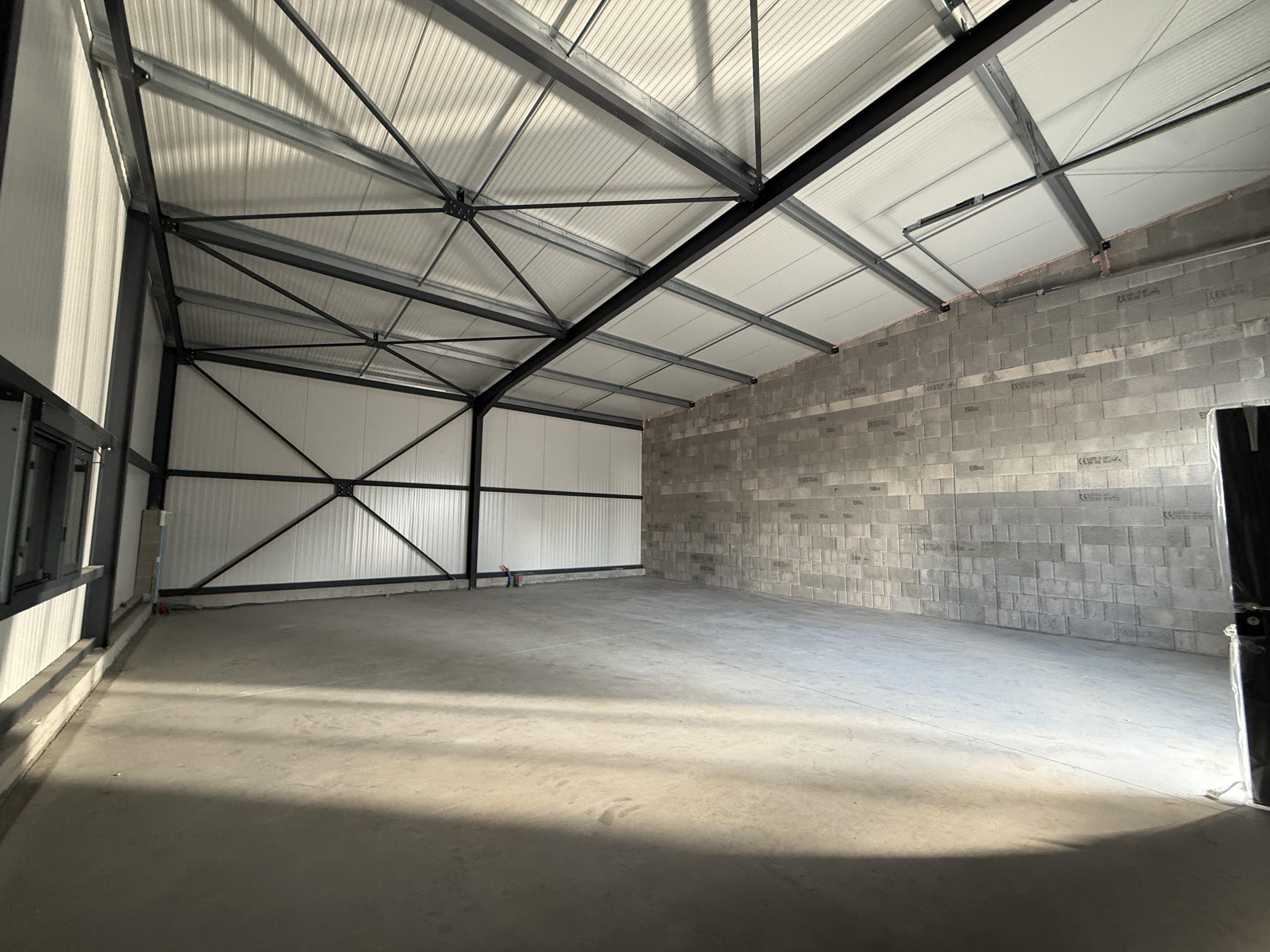 Local commercial 120 m² · à Lons · 120 m² · 182 000 €