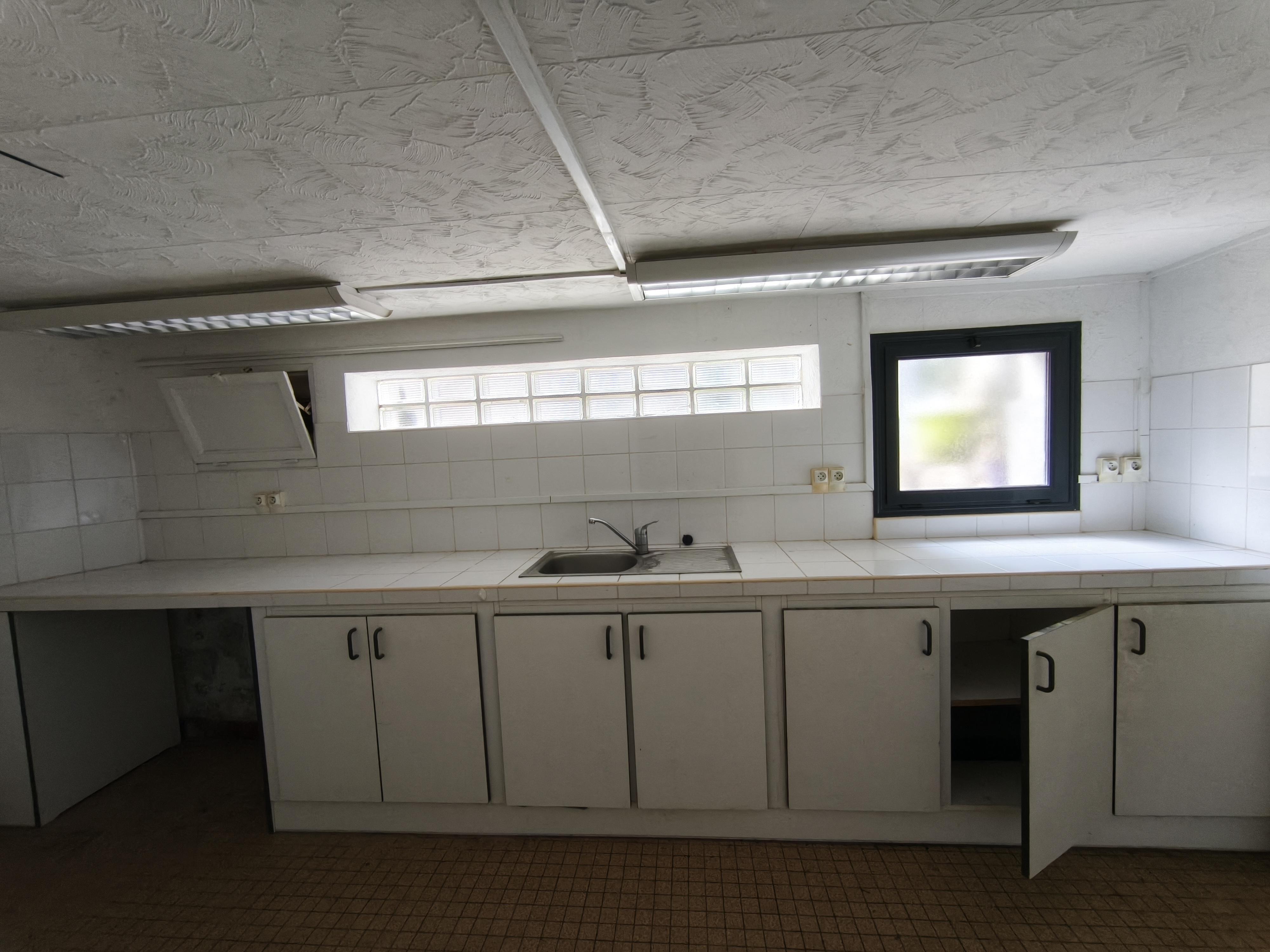 Local commercial 74 m² · à Merdrignac · 74 m² · 400 €/mois