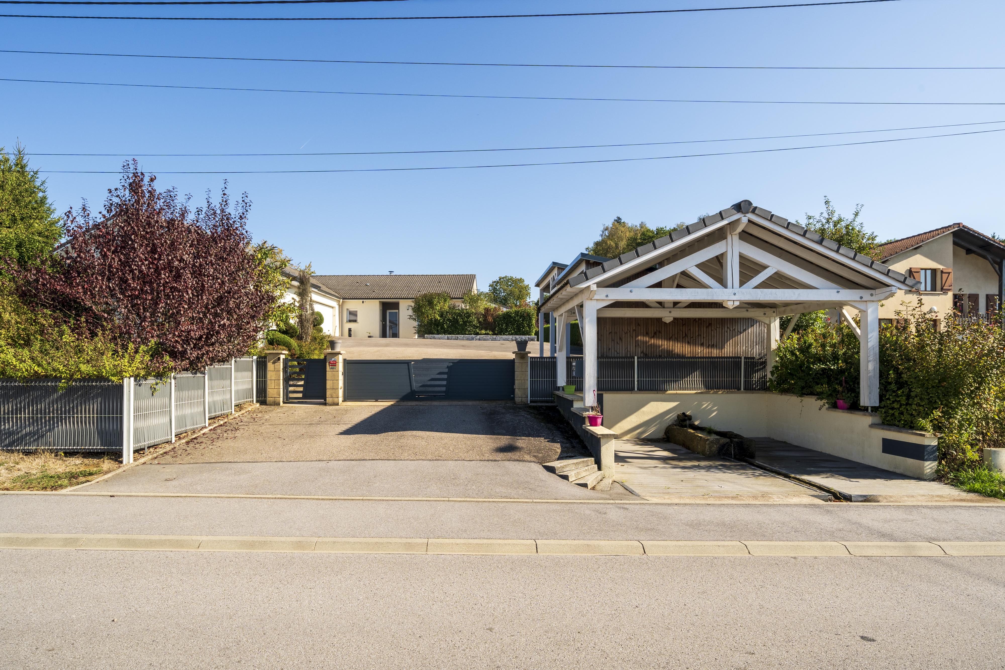 Maison 9 pièces 215 m² · à Girancourt · 215 m² · 397 000 €