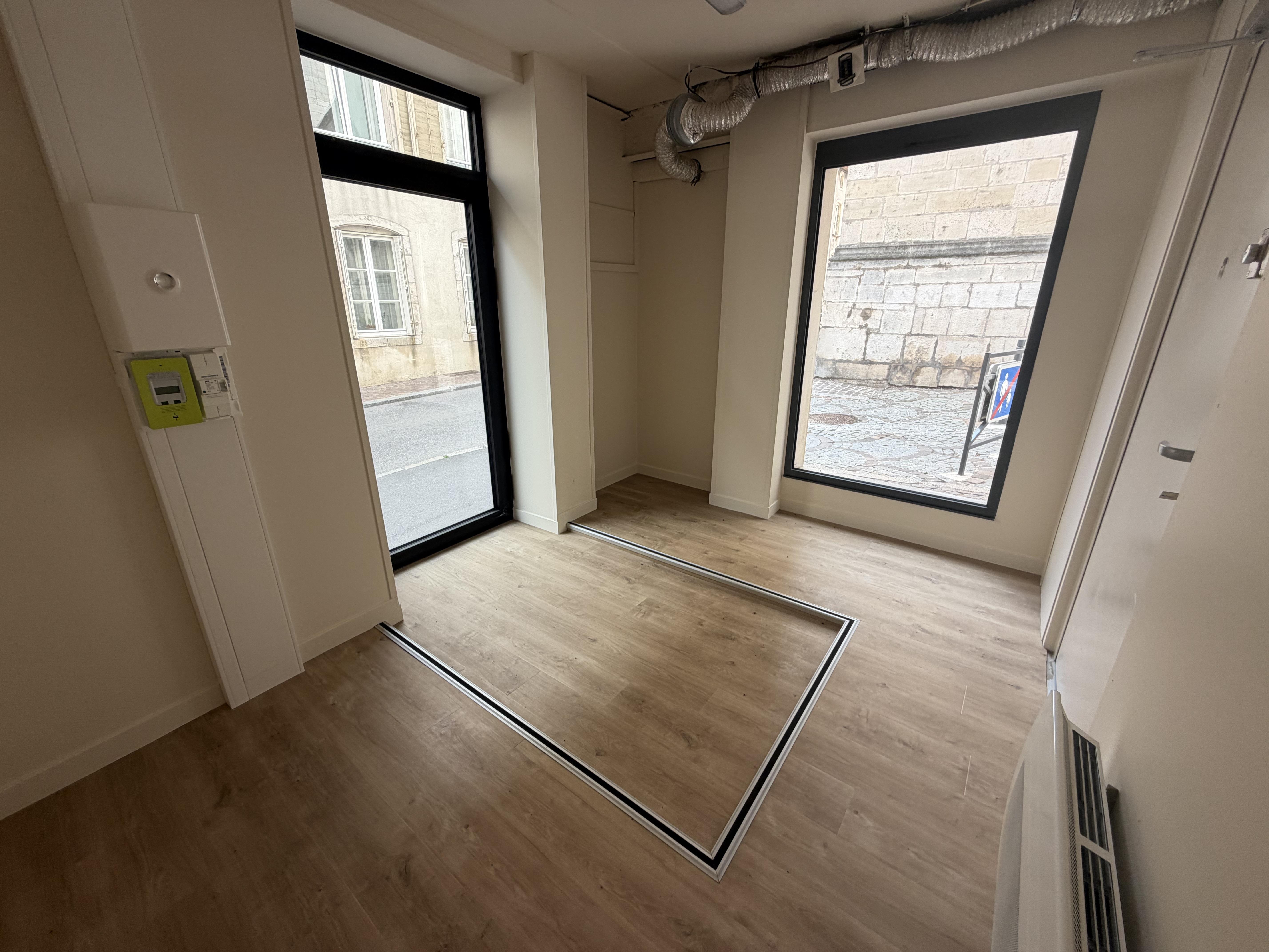 Local commercial 26 m² · à Saint-Nicolas-de-Port · 26 m² · 36 000 €