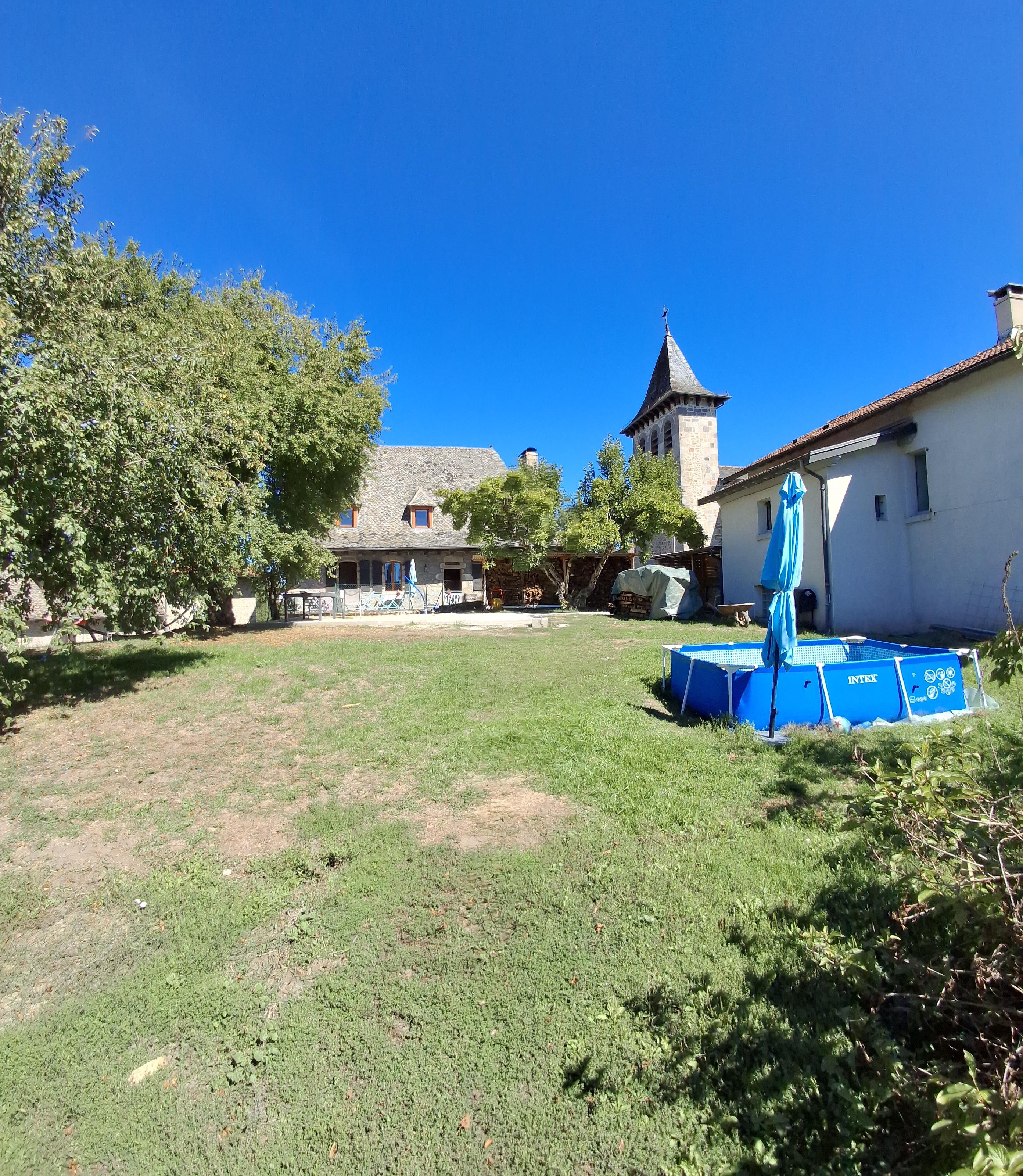Maison 5 pièces 135 m² · à Lacapelle-Viescamp · 135 m² · 195 000 €