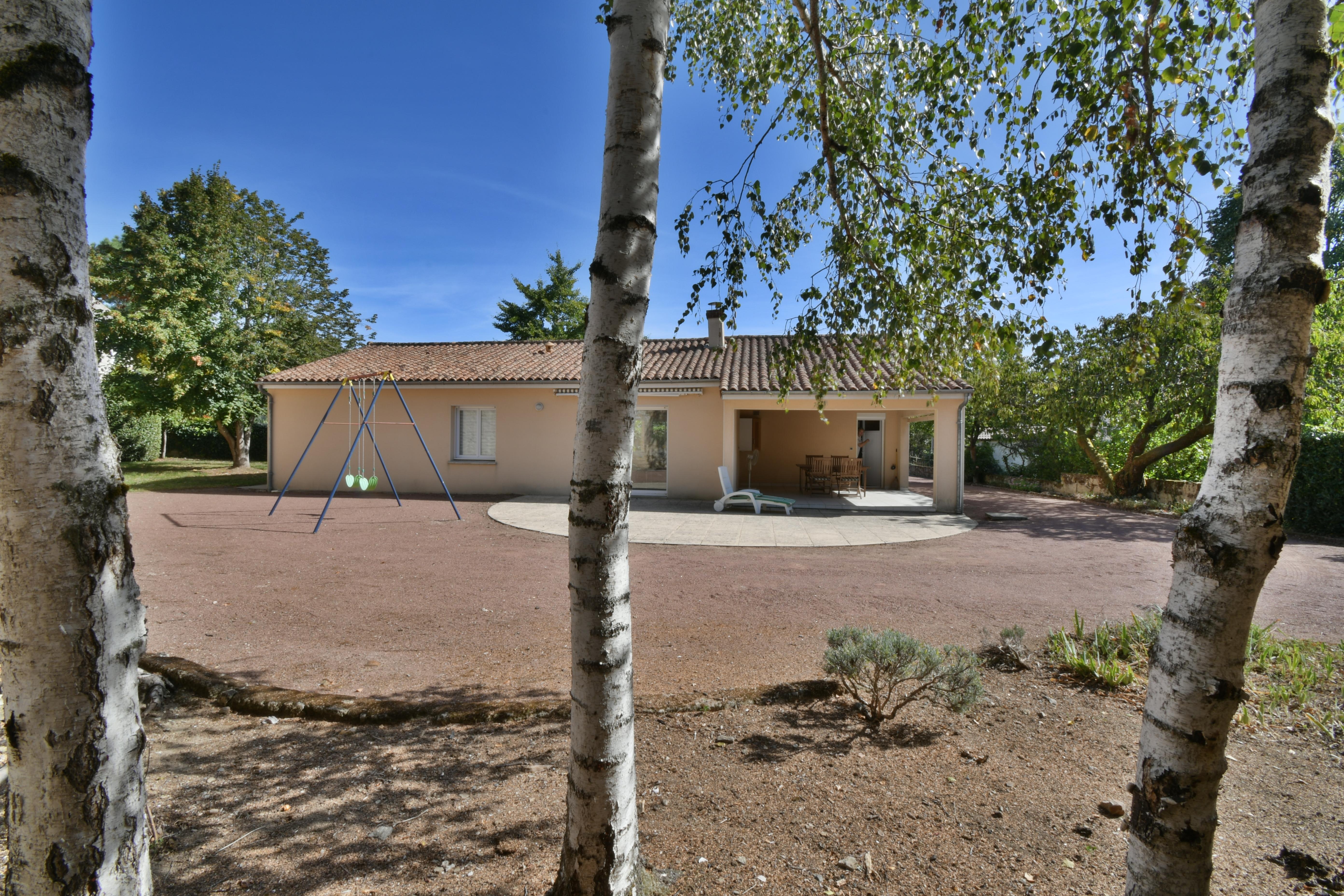 Maison 6 pièces 105 m² · à Lys-Haut-Layon · 105 m² · 200 500 €