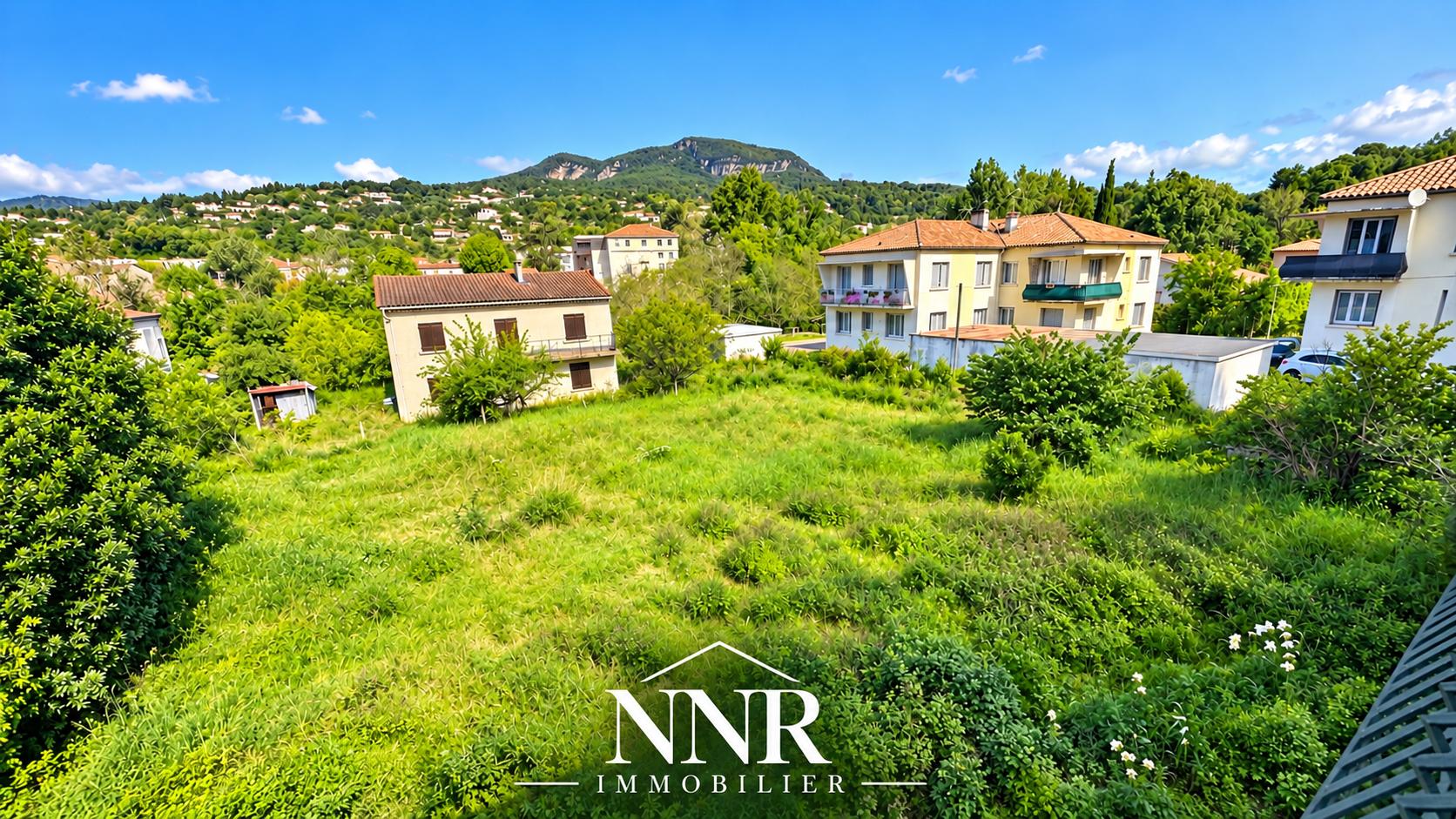Terrain 864 m² · à Lodève · 99 900 €
