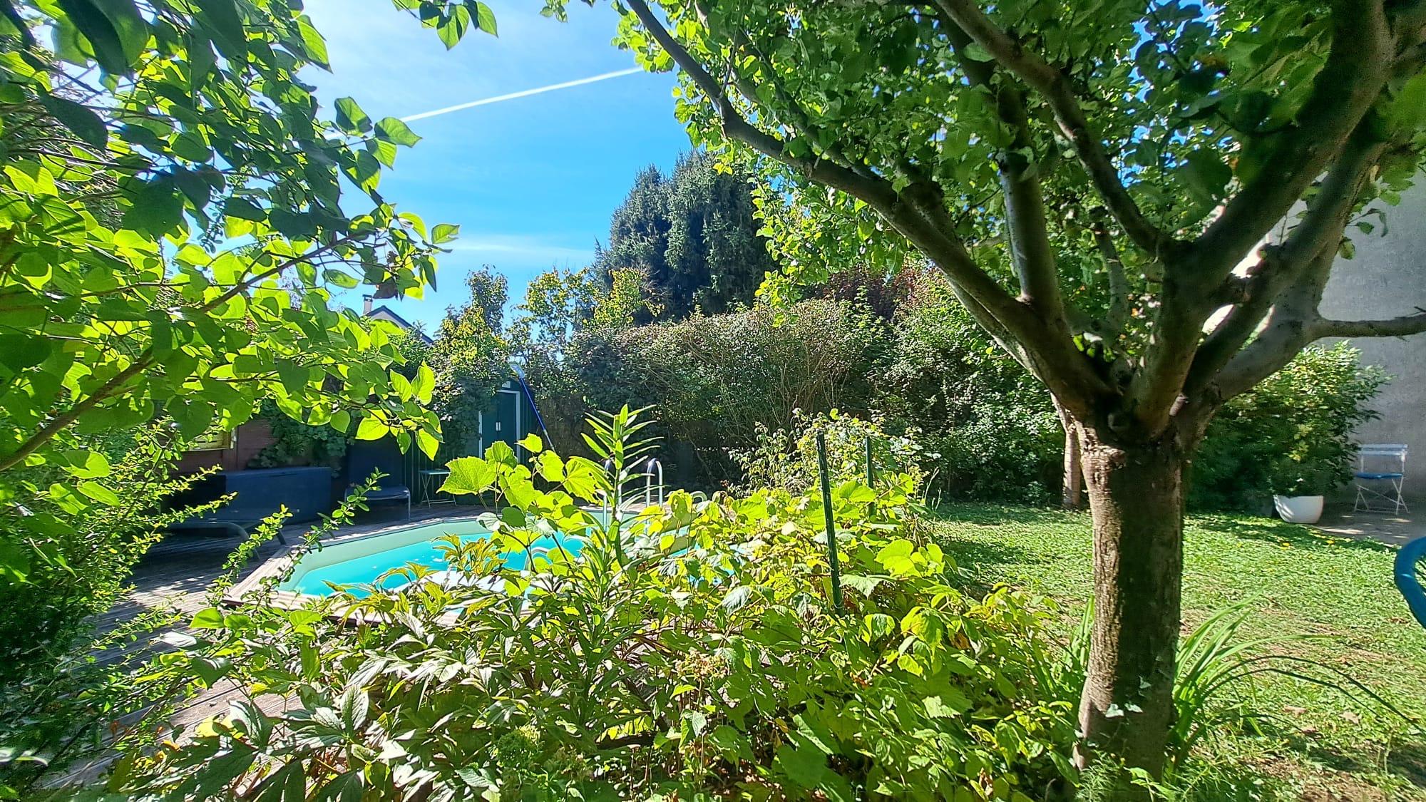 Maison 5 pièces 117 m² · à Genas · 117 m² · 495 000 €