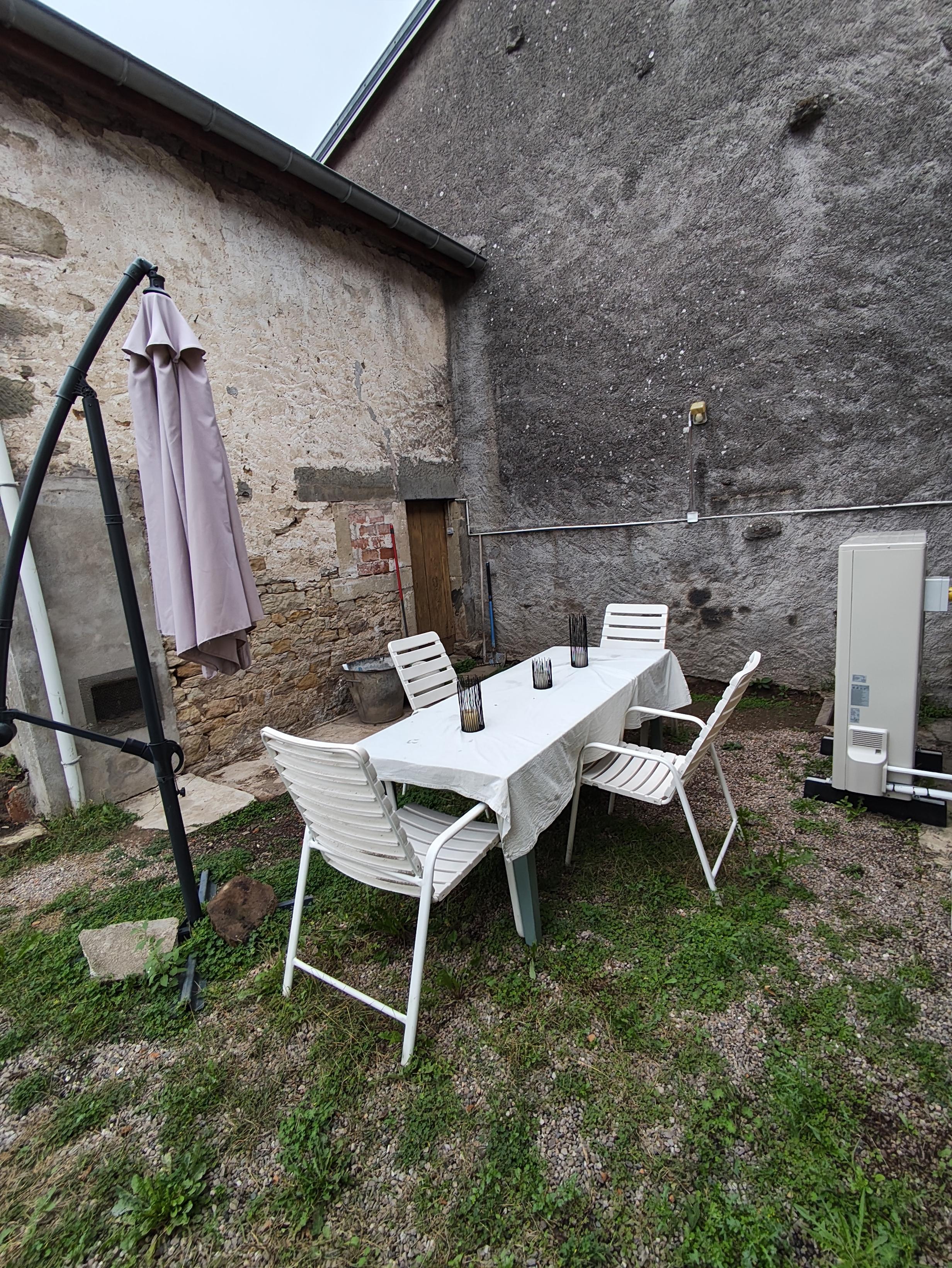 Maison 3 pièces 88 m² · à Monthureux-sur-Saône · 87,7 m² · 45 000 €