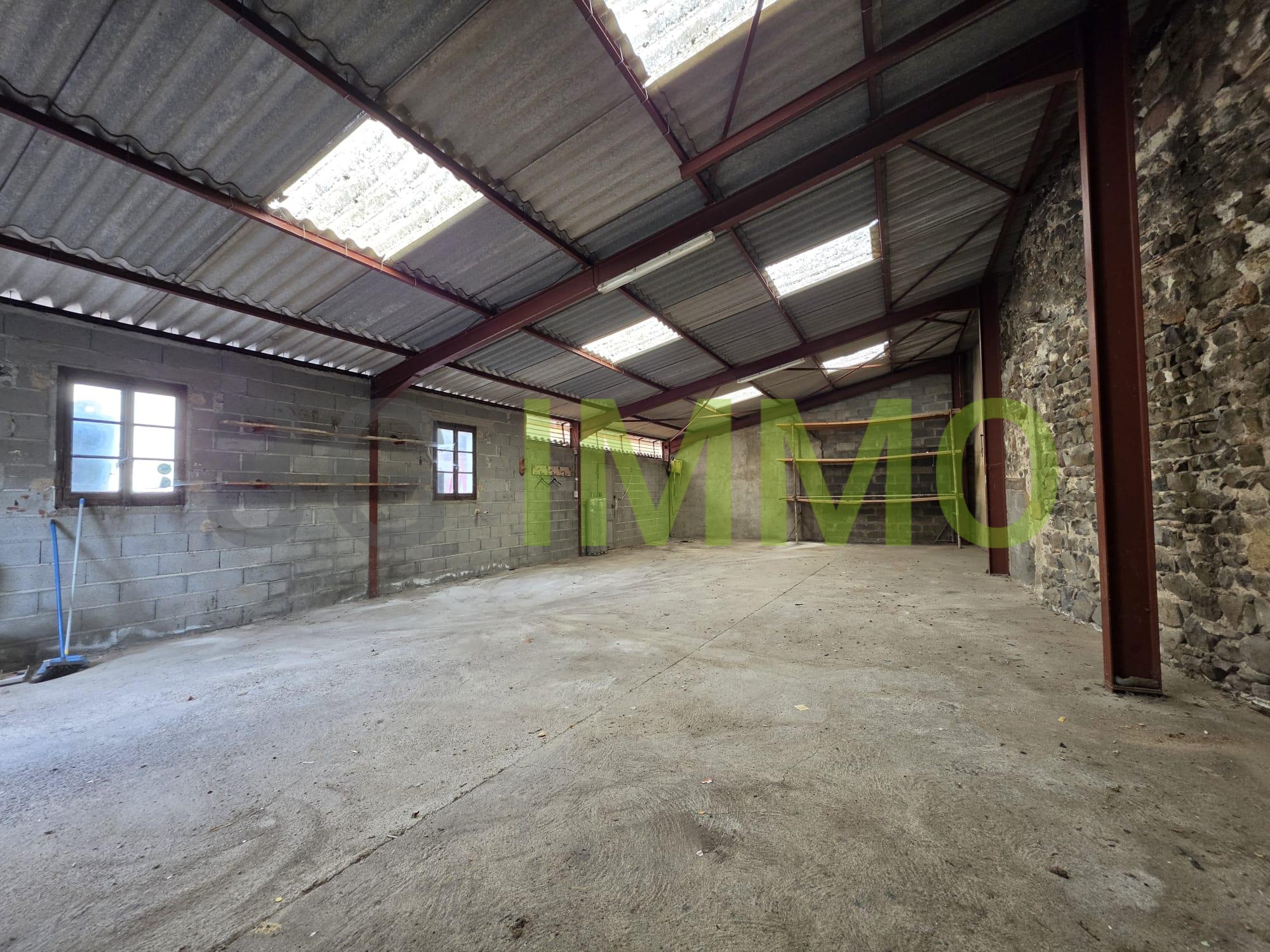 Maison 7 pièces 150 m² · à Orbeil · 150 m² · 211 000 €