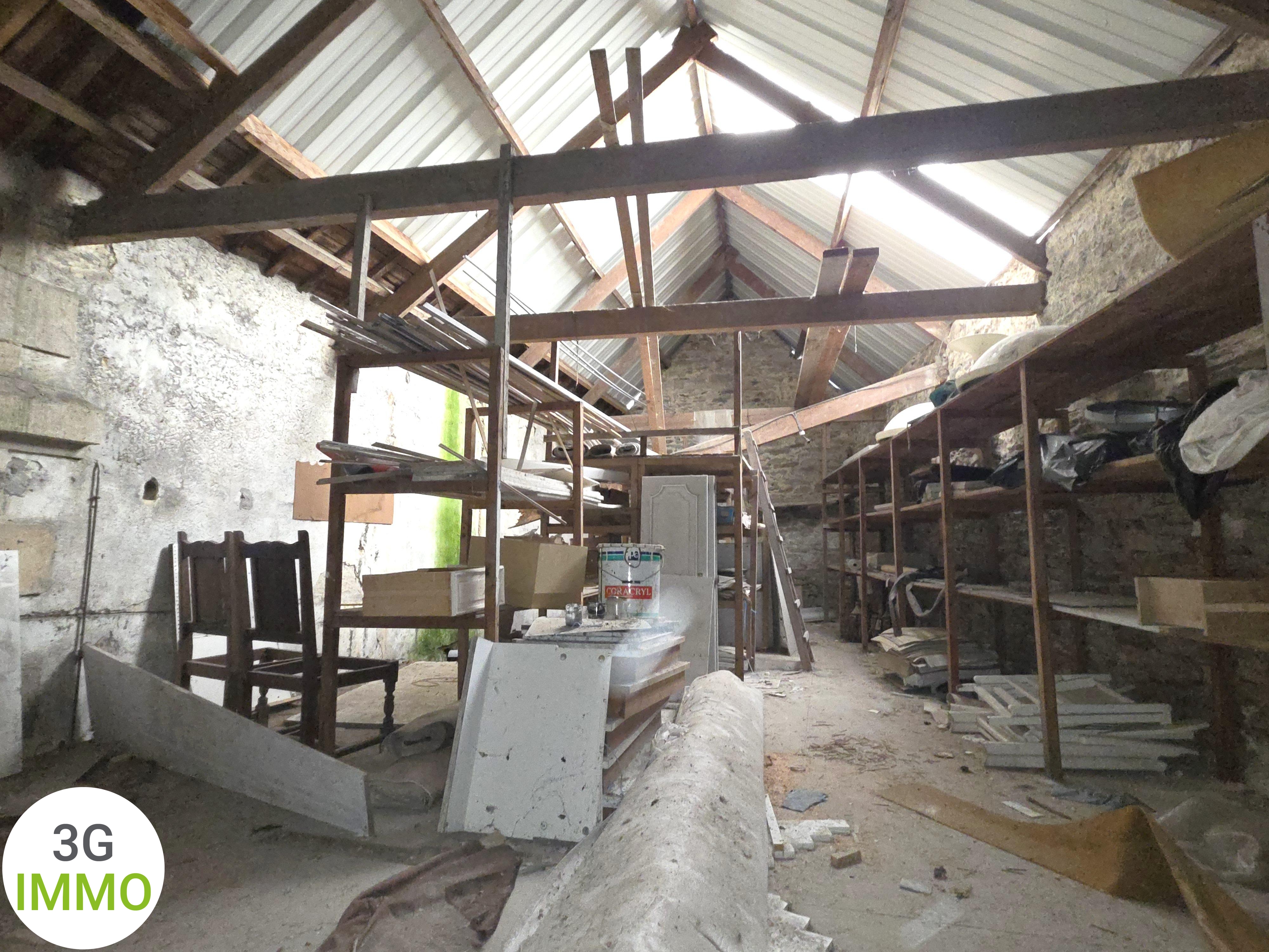 Maison 10 pièces 192 m² · à Gourin · 192 m² · 111 000 €
