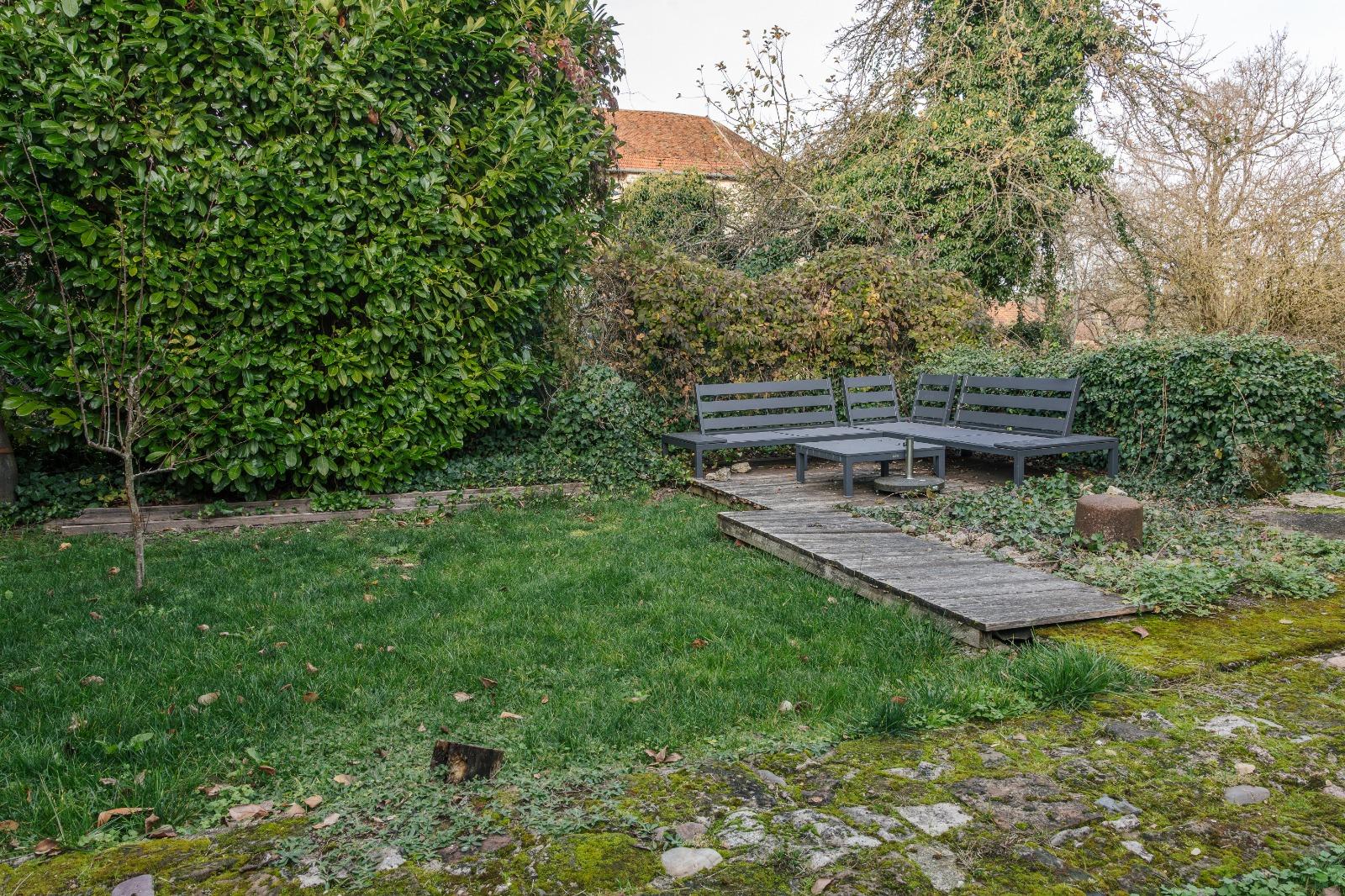 Maison 1 pièce 240 m² · à Bleurville · 240 m² · 199 000 €