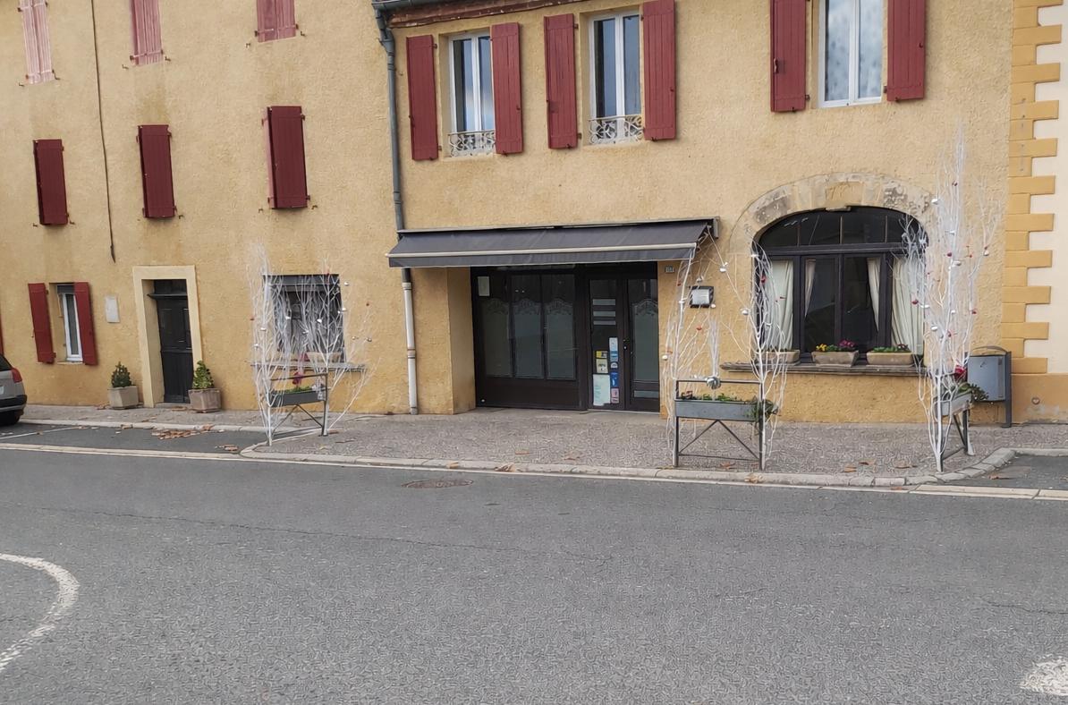 5 pièces 200 m² · à Valence-d'Albigeois · 200 m² · 53 600 €