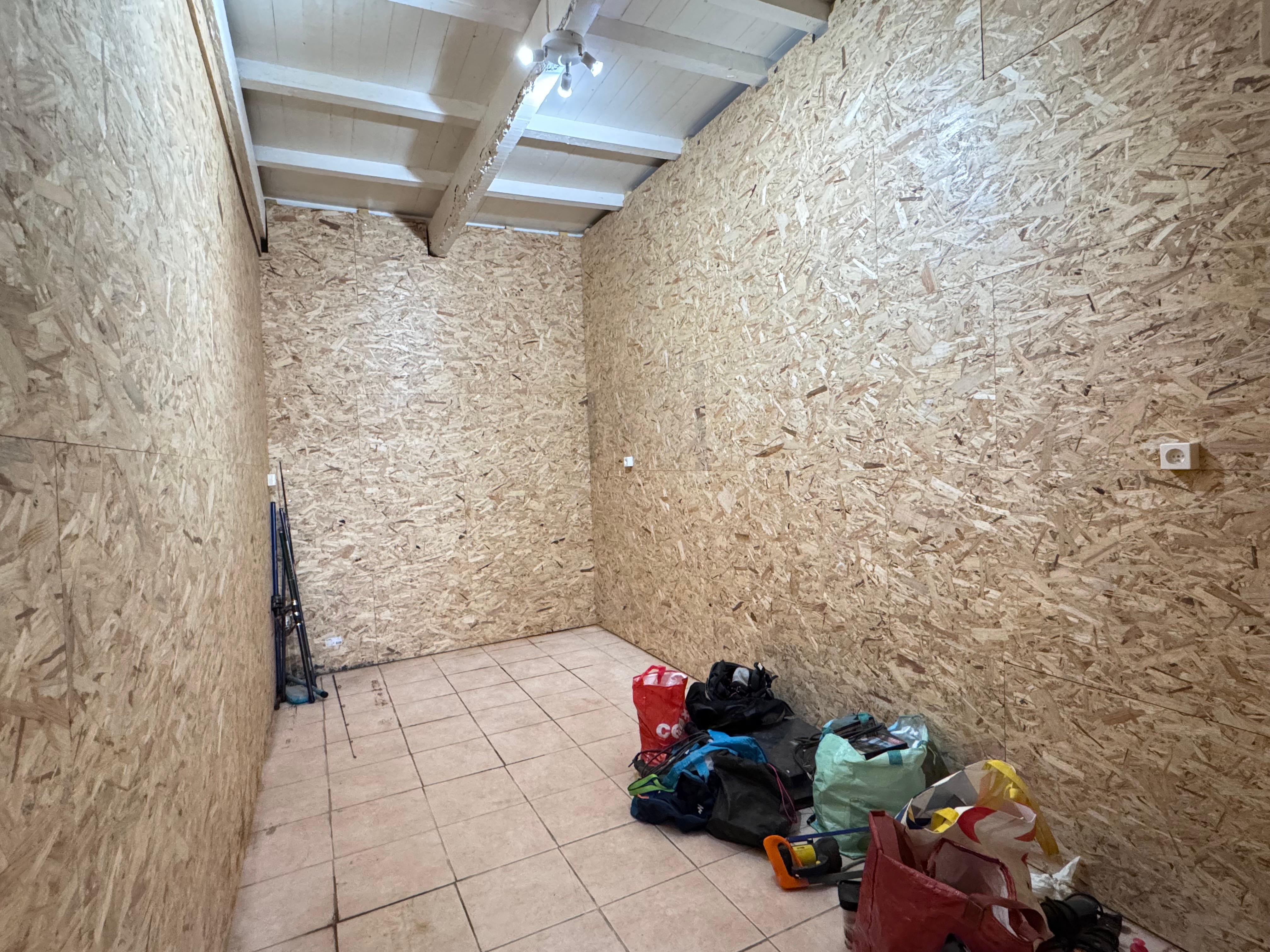 Maison 5 pièces 226 m² · à Padern · 226 m² · 120 000 €