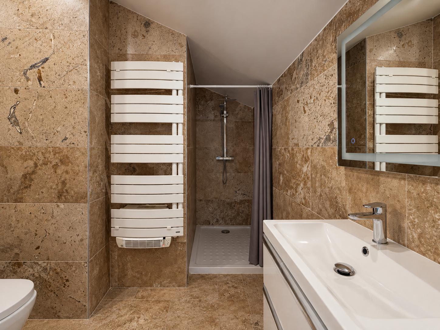 Maison 4 pièces 101 m² · à Nézignan-l'Évêque · 101 m² · 395 000 €