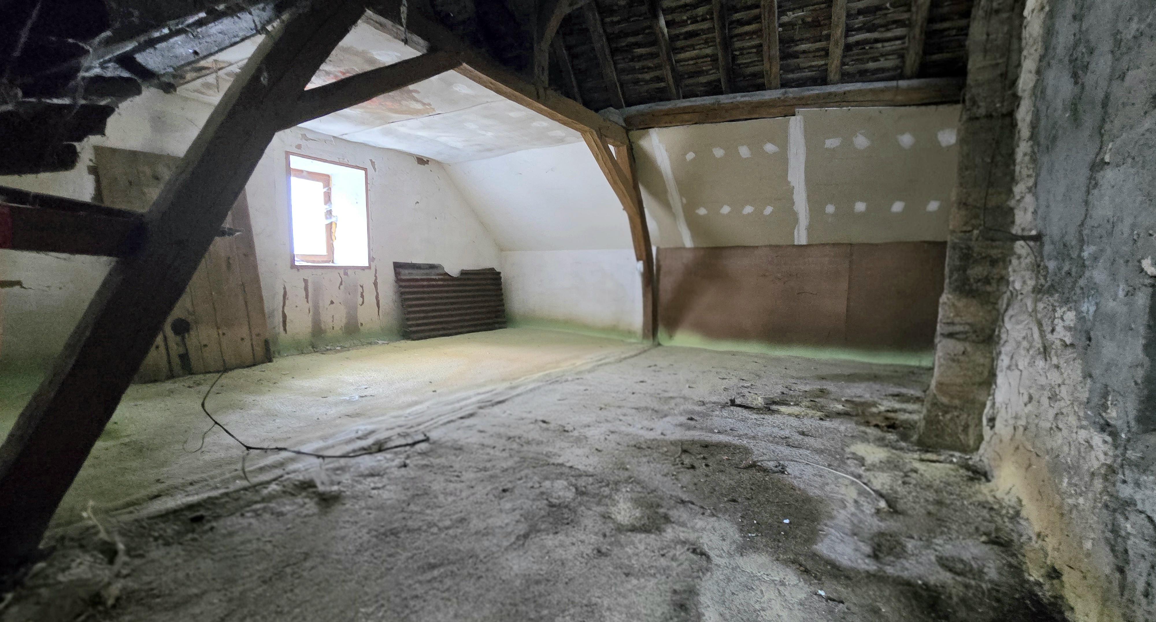 Maison 4 pièces 90 m² · à Pleumartin · 90 m² · 88 000 €
