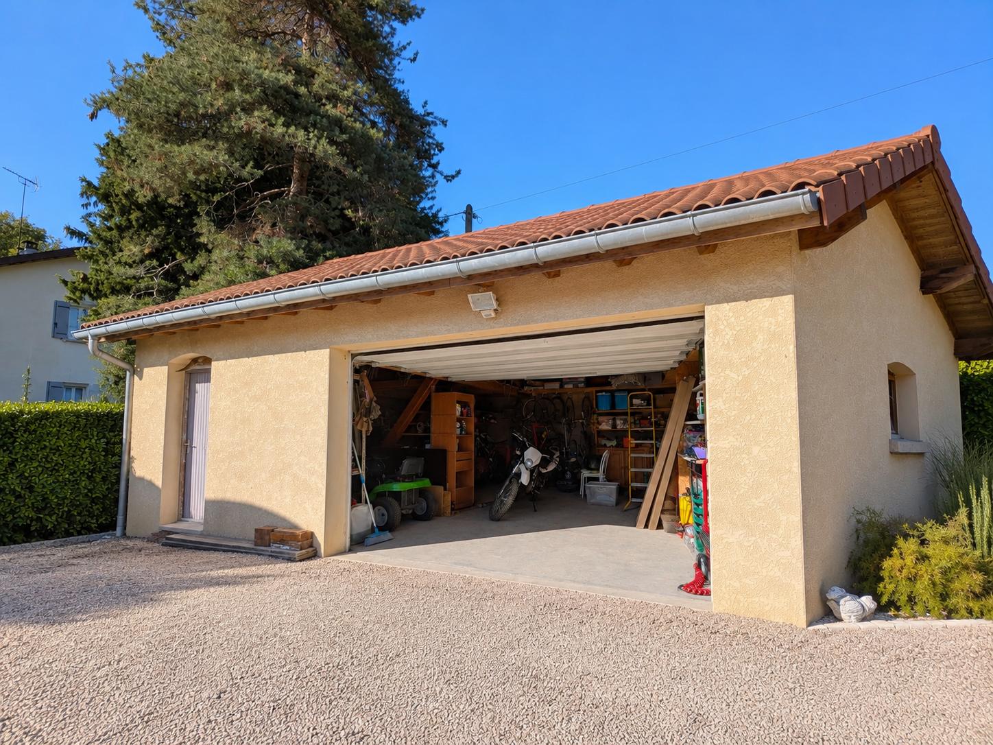 Maison 4 pièces 111 m² · à Rozier-en-Donzy · 111 m² · 260 000 €