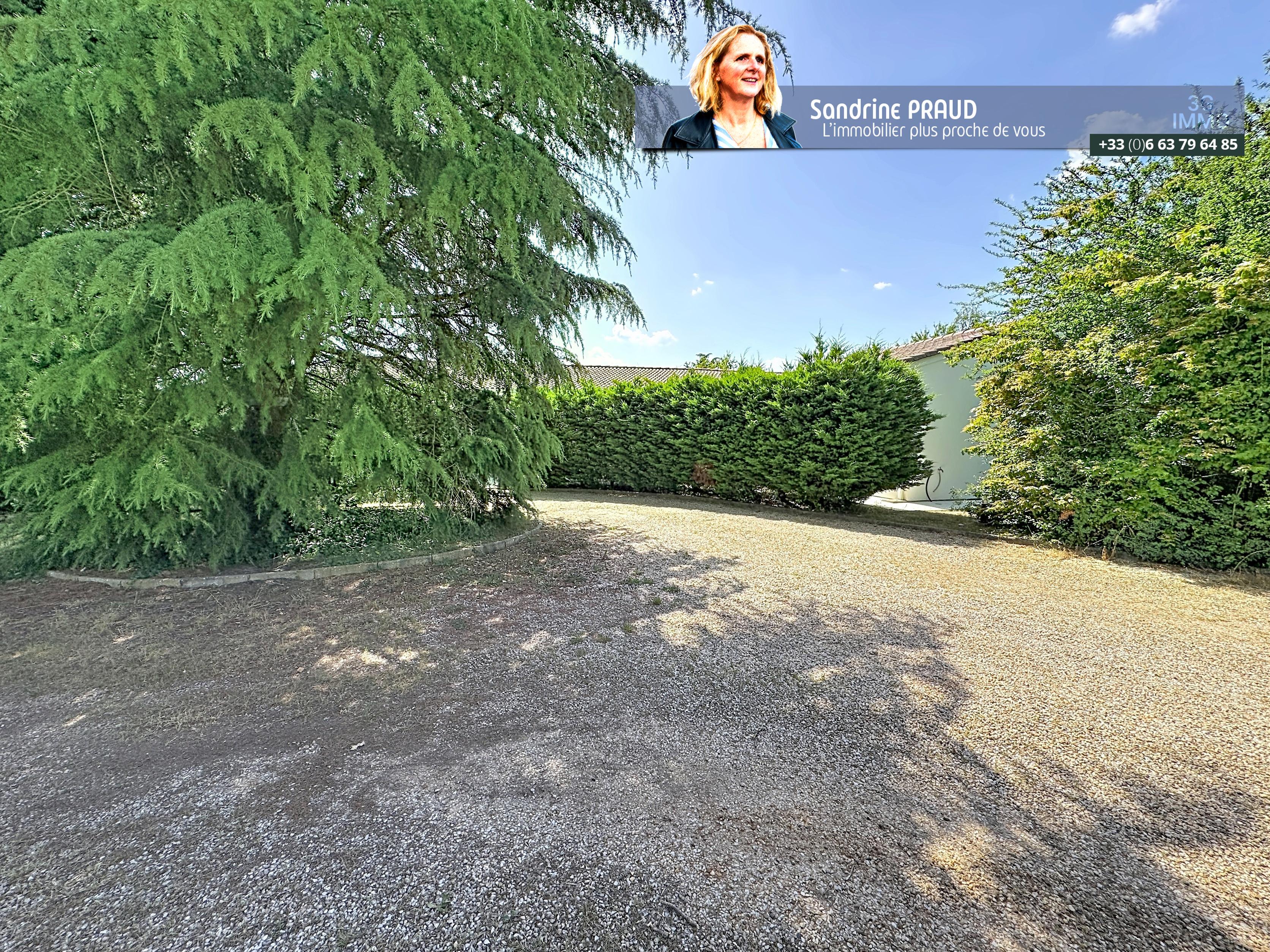 Maison 9 pièces 250 m² · à Coutras · 250 m² · 419 000 €