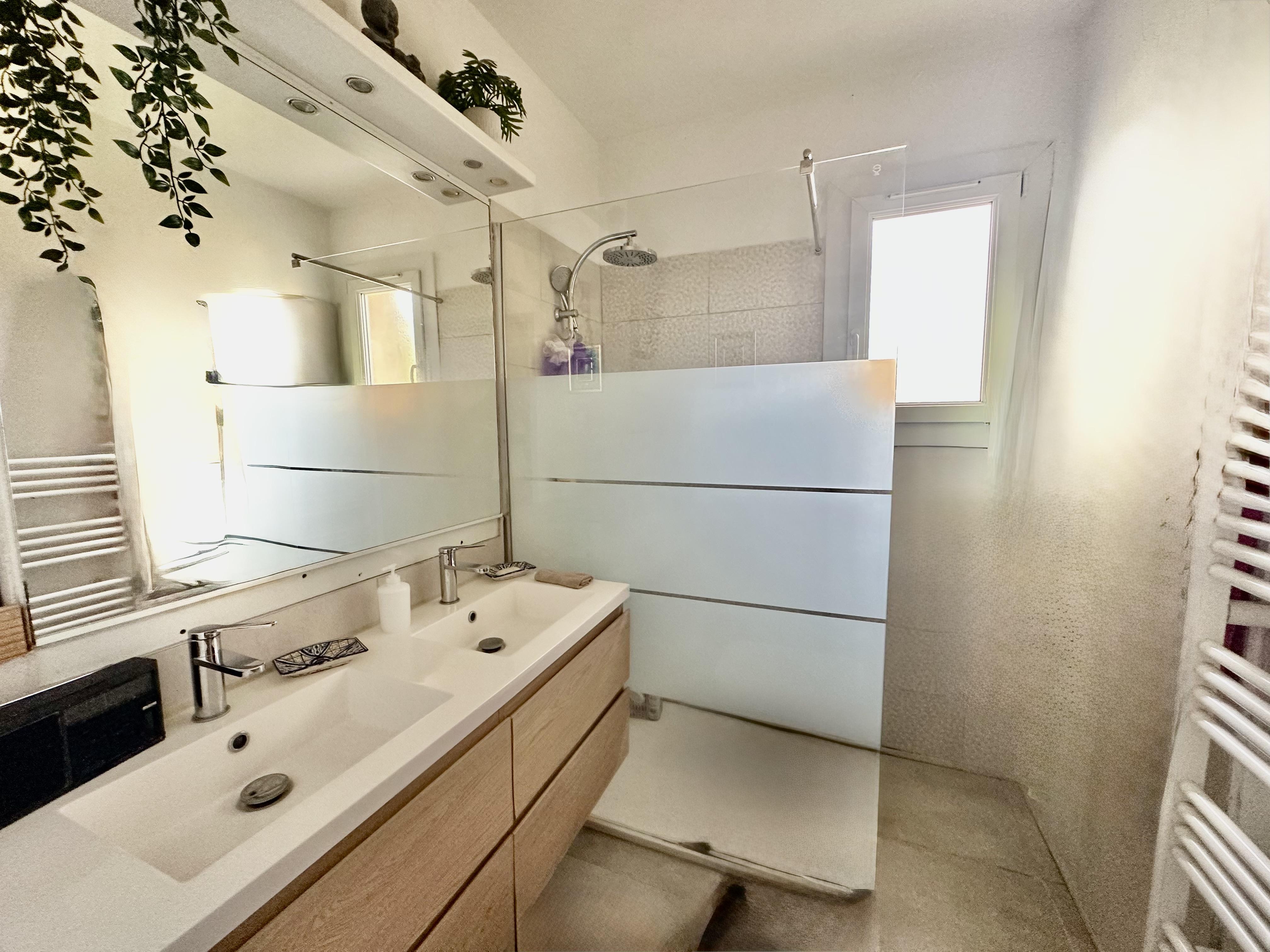 Maison 4 pièces 107 m² · à Bagnols-sur-Cèze · 107 m² · 229 000 €