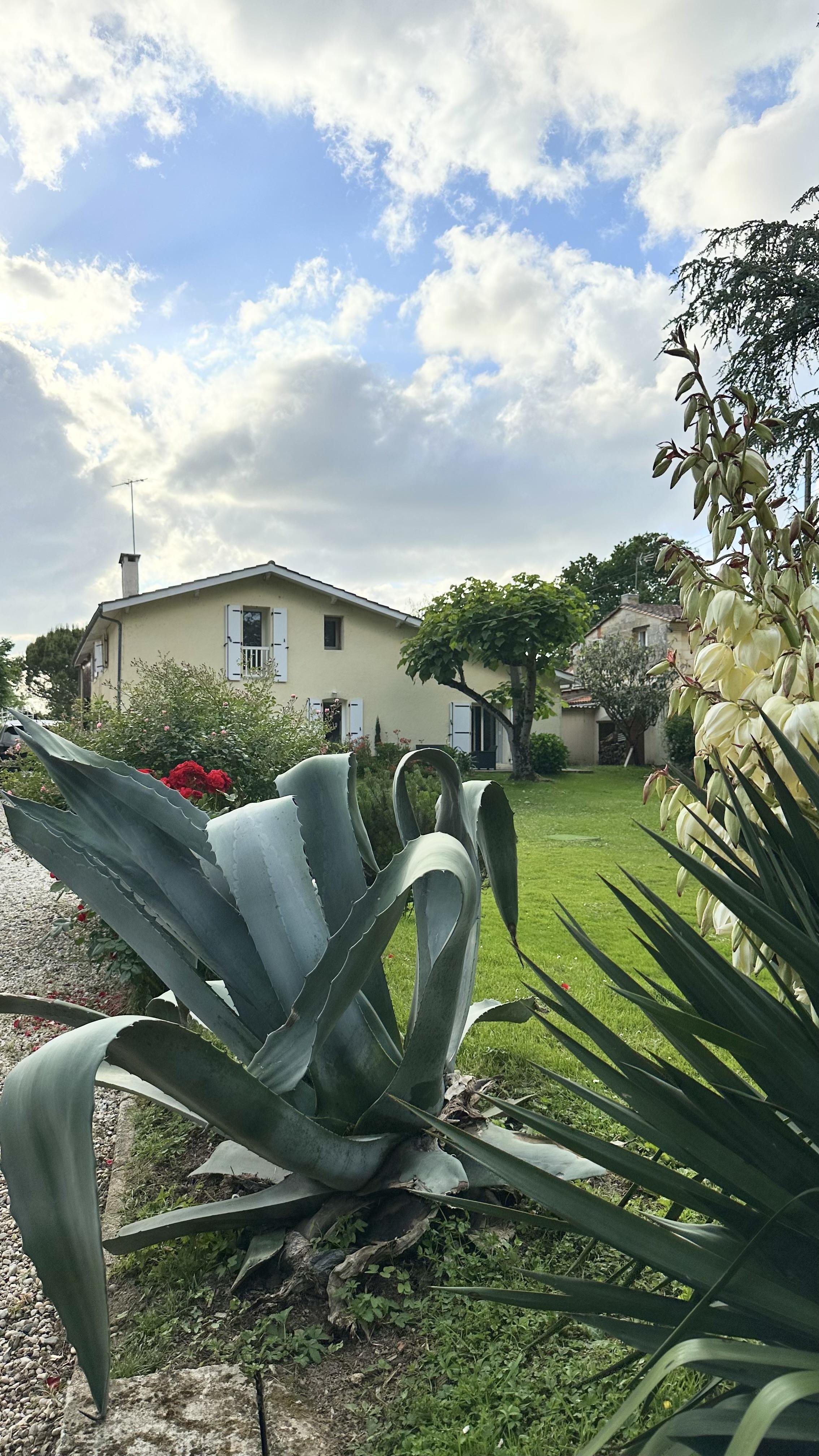 Maison 10 pièces 252 m² · à Moulon · 252 m² · 325 000 €