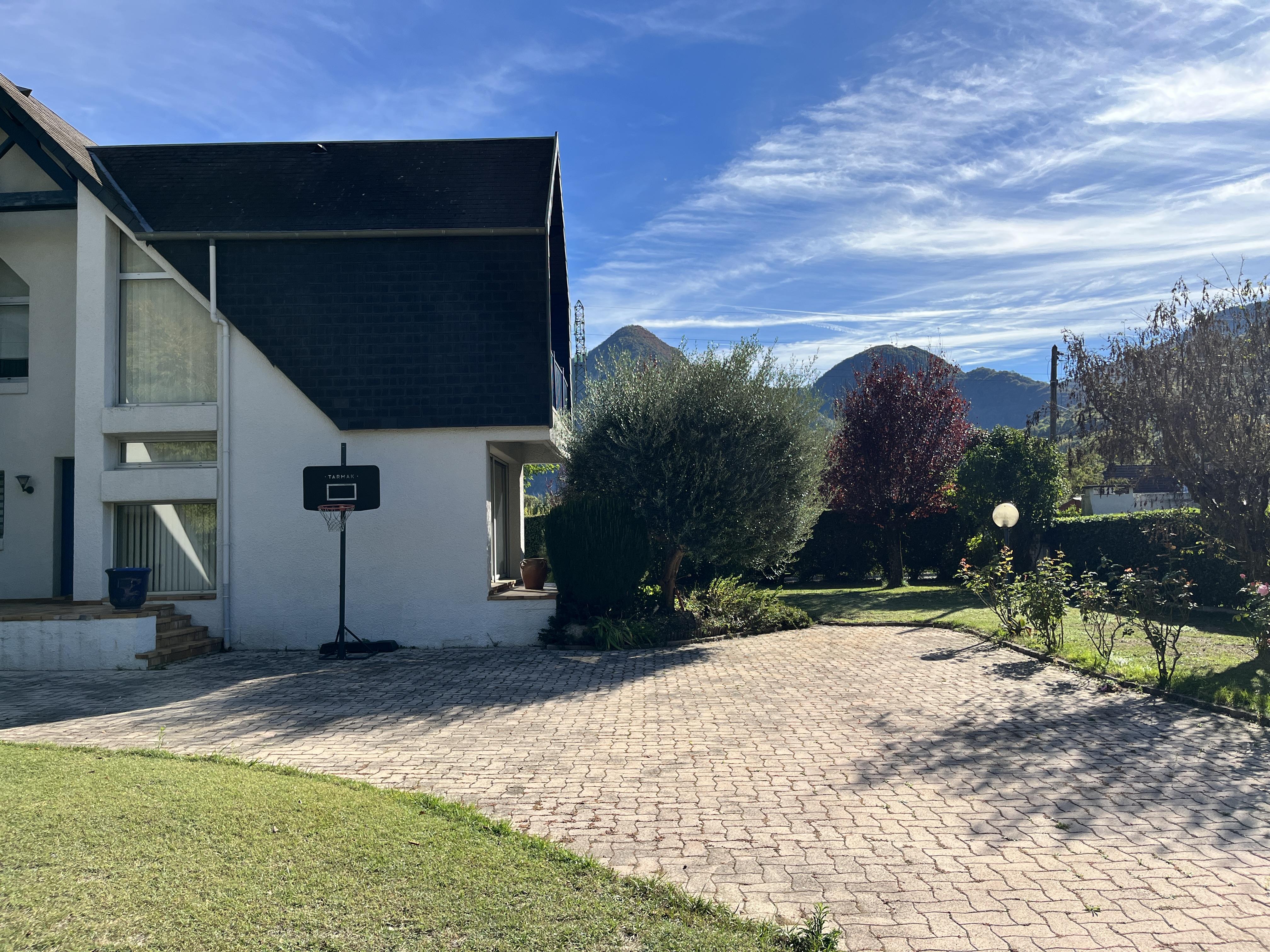 Maison 6 pièces 148 m² · à Cierp-Gaud · 148 m² · 385 000 €