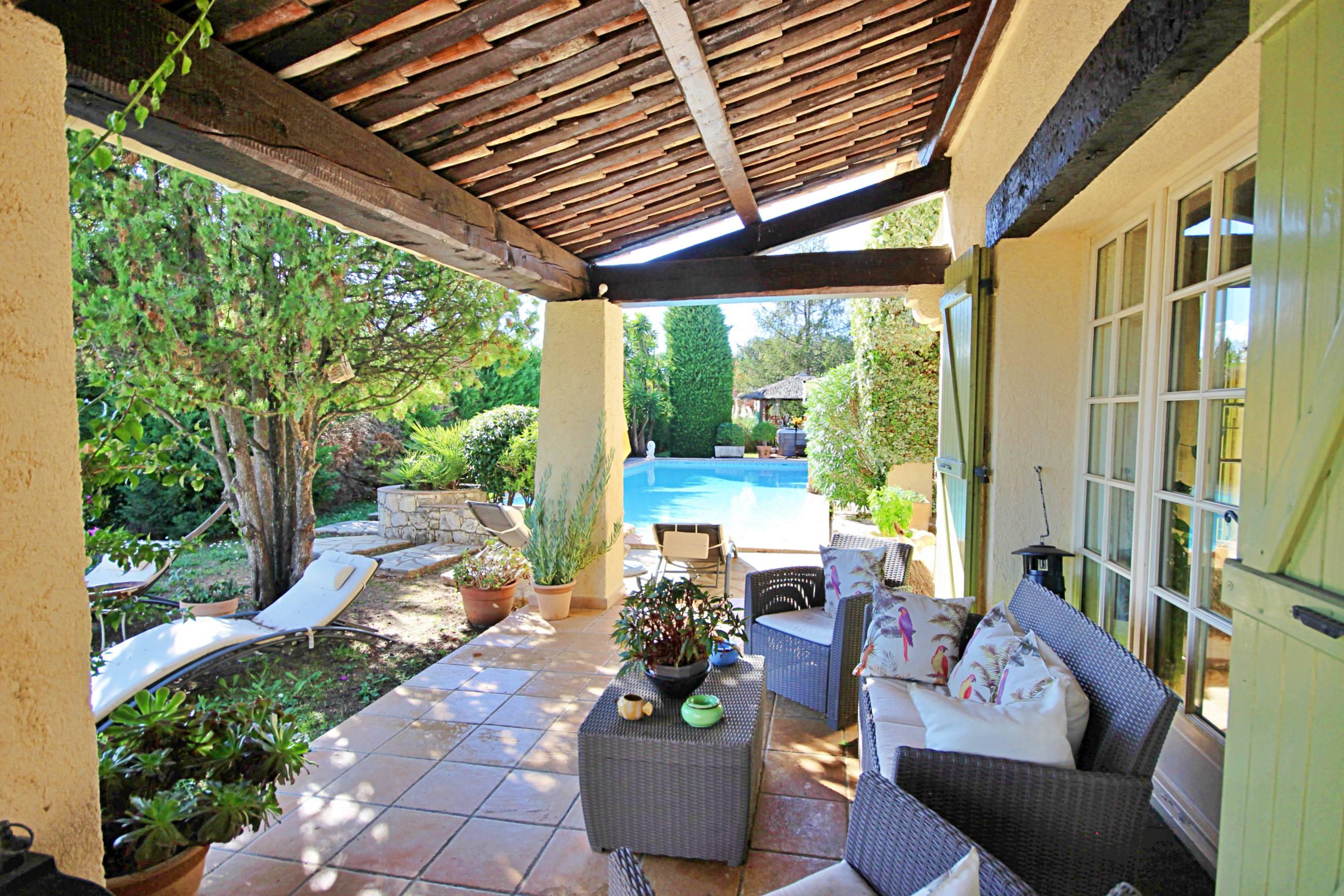 Maison 6 pièces 190 m² · à Grasse · 190 m² · 950 000 €