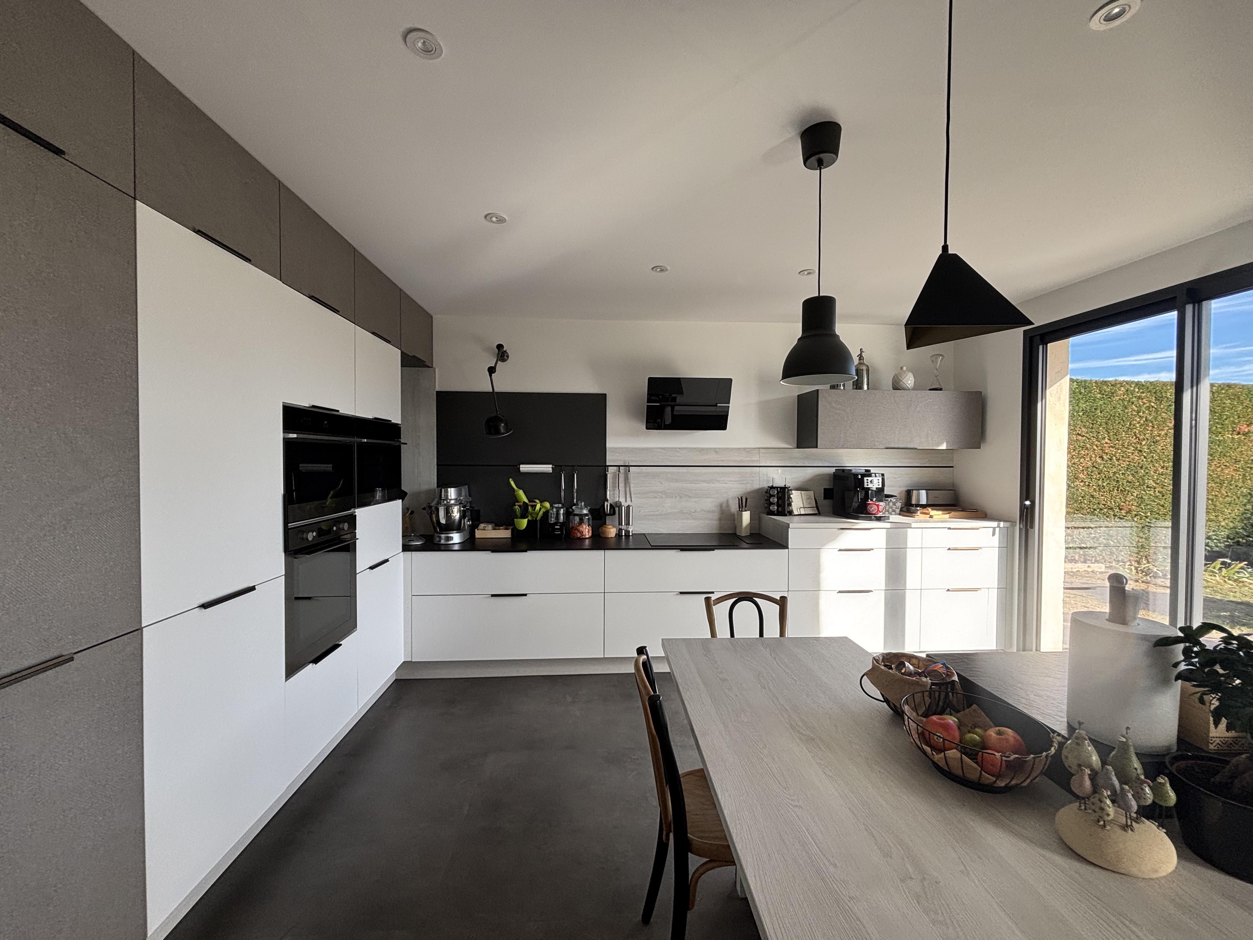 Maison 5 pièces 129 m² · à Saint-Étienne-des-Oullières · 128,7 m² · 355 000 €