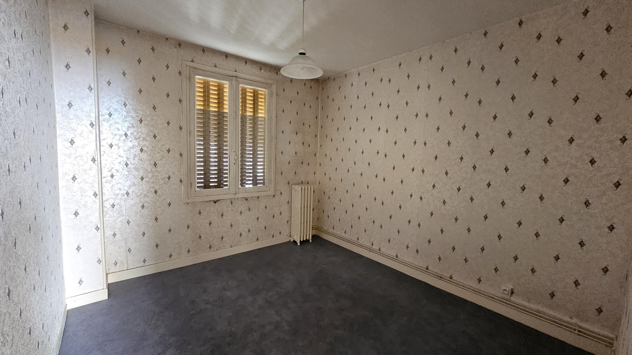 Immeuble 20 pièces 360 m² · à Pontgibaud · 360 m² · 318 000 €
