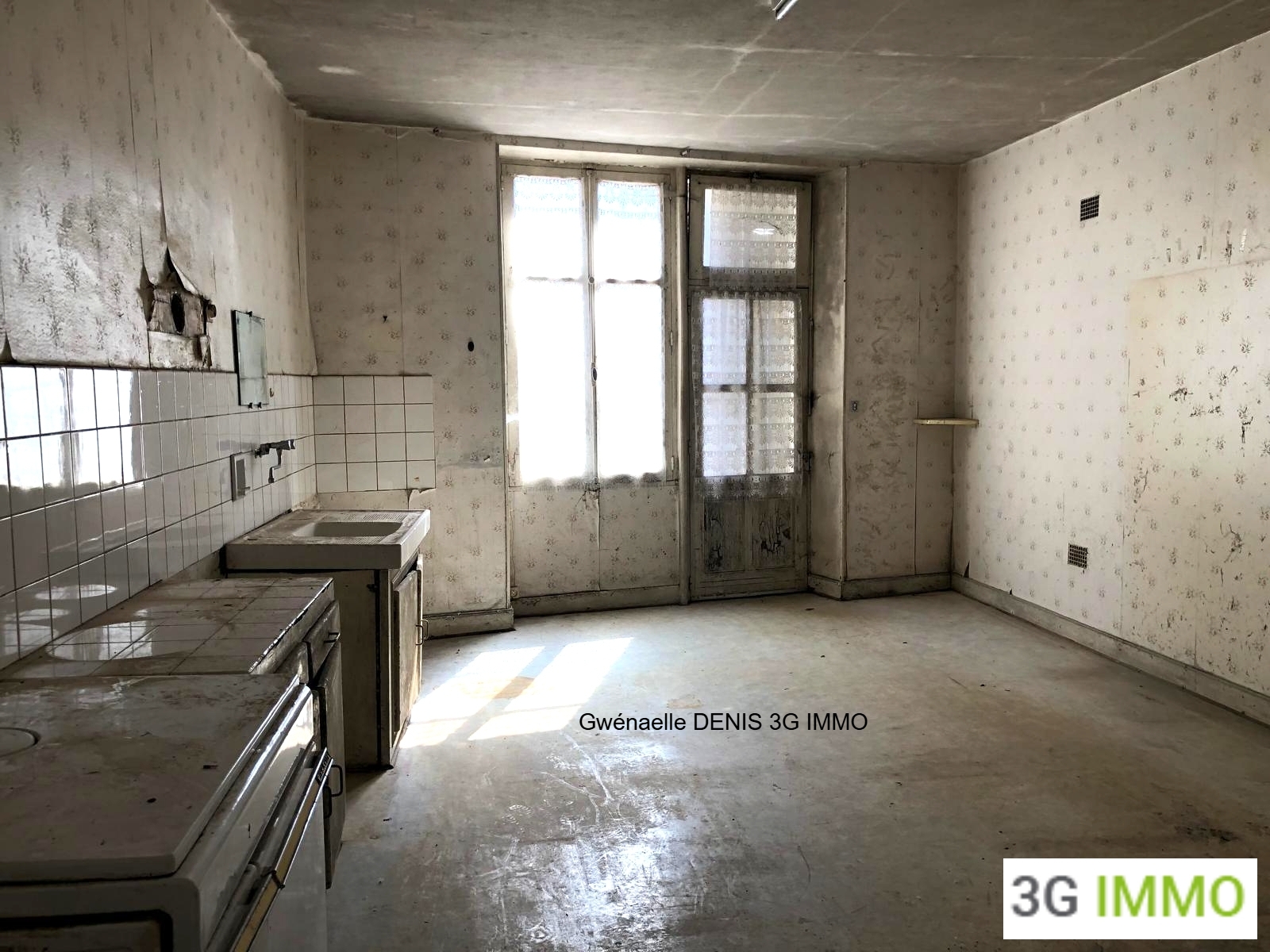 Maison 7 pièces 200 m² · à Sauzé-Entre-Bois · 200 m² · 40 000 €