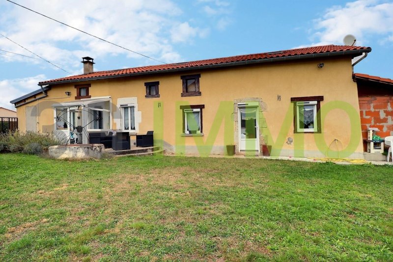 Maison à Saint-Priest-Bramefant (63310)