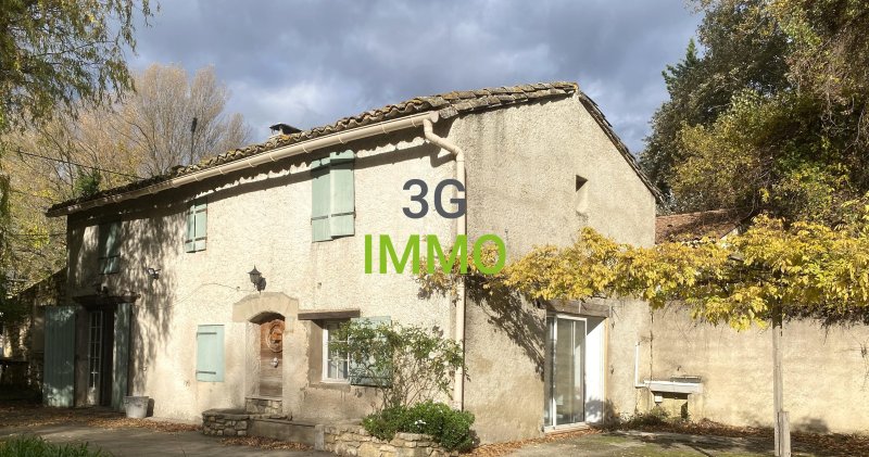 Maison en pierre à Uzès (30700)