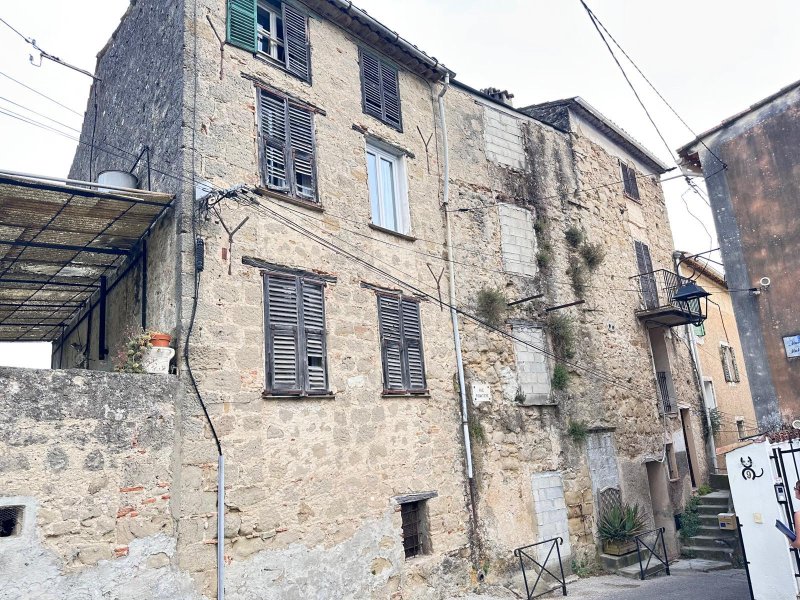 Maison à Contes (06390)