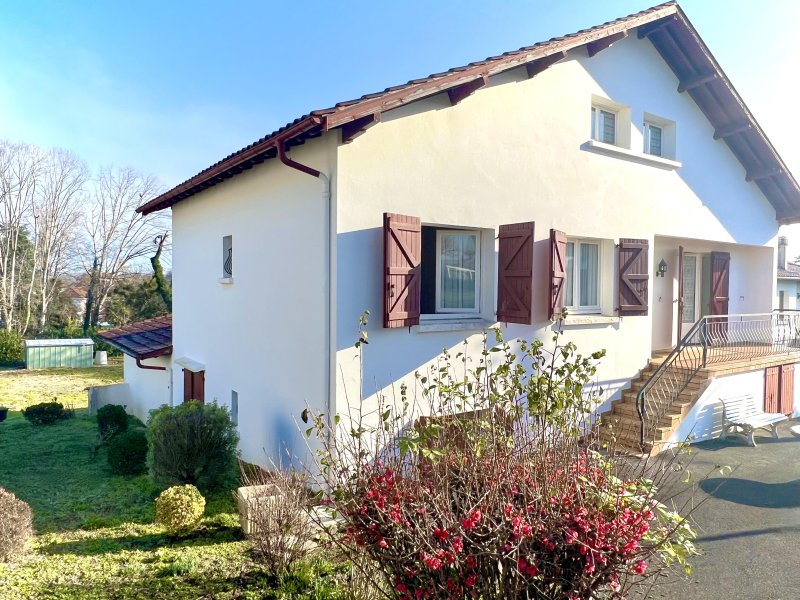 Maison à Saint-Palais (64120)