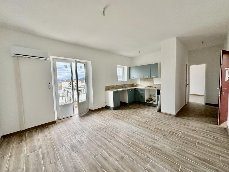 Appartement à Bagnols-Sur-Cèze (30200)