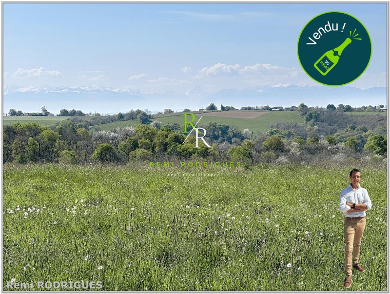 Terrain à Sauvagnon (64230)