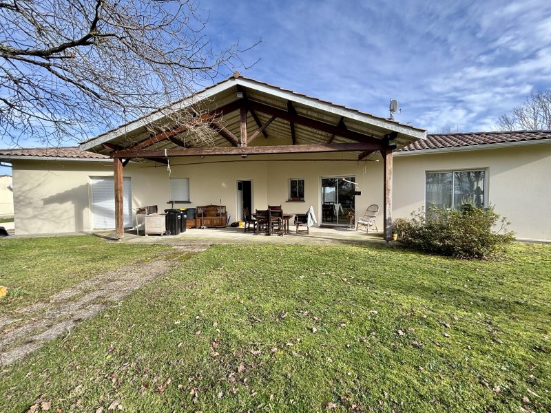 Maison à Auros (33124)