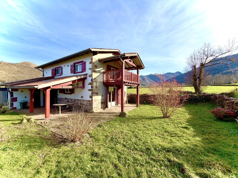 Maison à Larceveau-Arros-Cibits (64120)