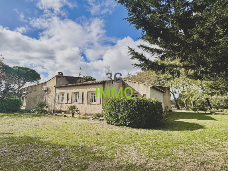 Maison et grand terrain à Uzès (30700)
