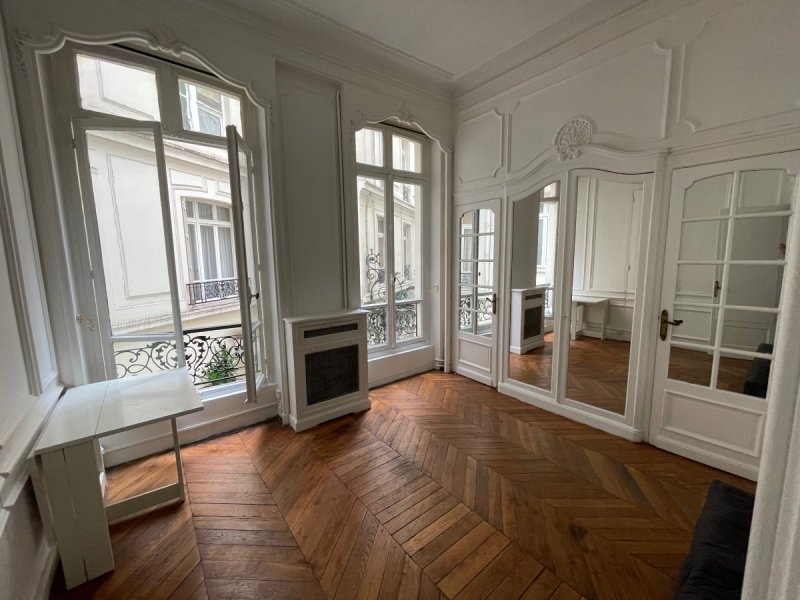 Appartement à Paris (75008)