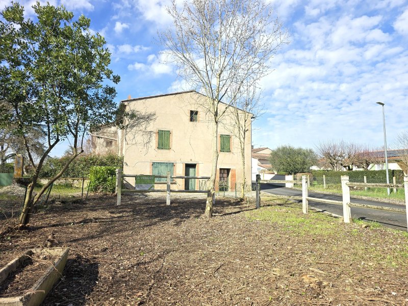 Maison à rénover à Cambounet-sur-le-Sor (81580)