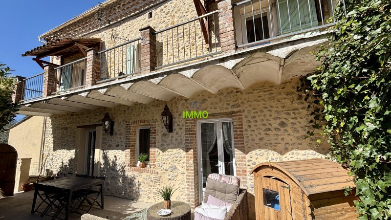 Maison en pierre à Barjac (30430)