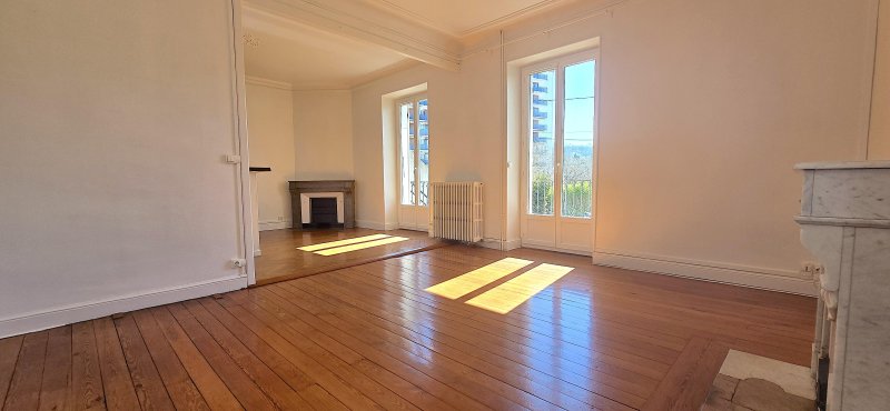 Appartement à Valserhône (01200)