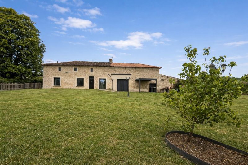 Maison à Cadillac-Sur-Garonne (33410)