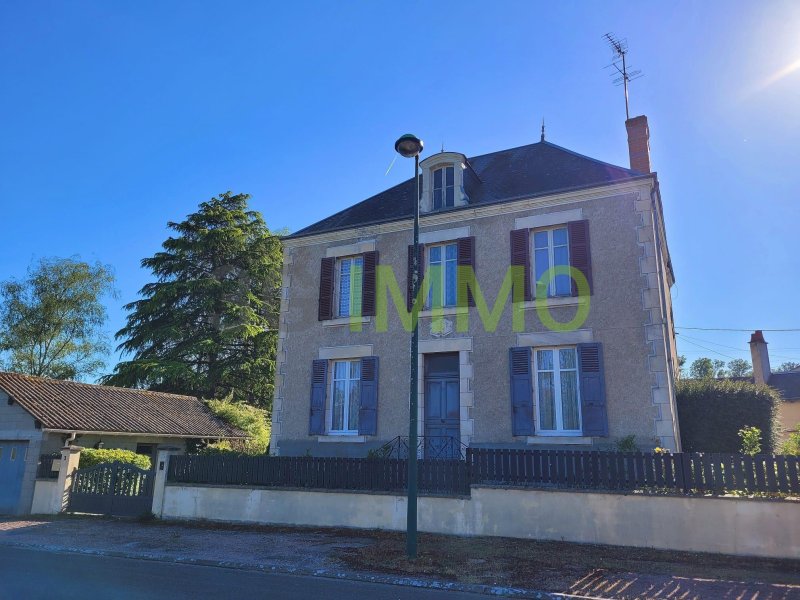Maison bourgeoise à Saint-Hilaire-de-Court (18100) - Photo 3