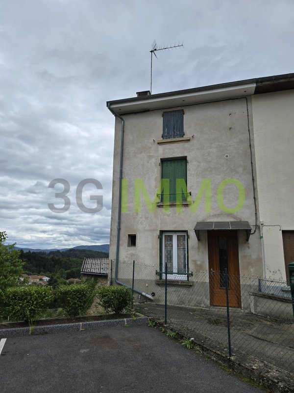 Maison à Saint-Rémy-Sur-Durolle (63550)