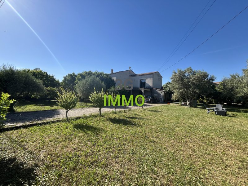 Maison T5 à Saint-Victor-la-Coste (30290)