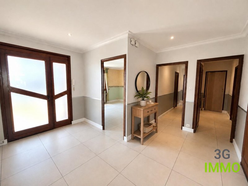 Maison avec dépendance à Polliat (01310) - Photo 4